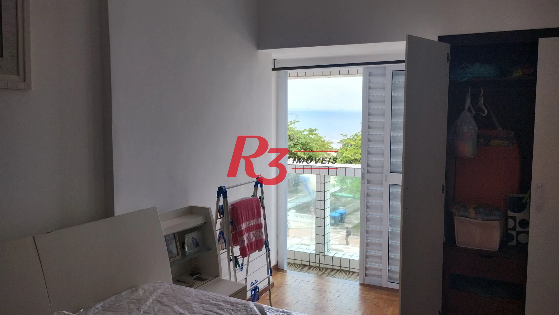 Apartamento com 4 dormitórios à venda, 200 m² por R$ 1.330.000,00 - Embaré - Santos/SP