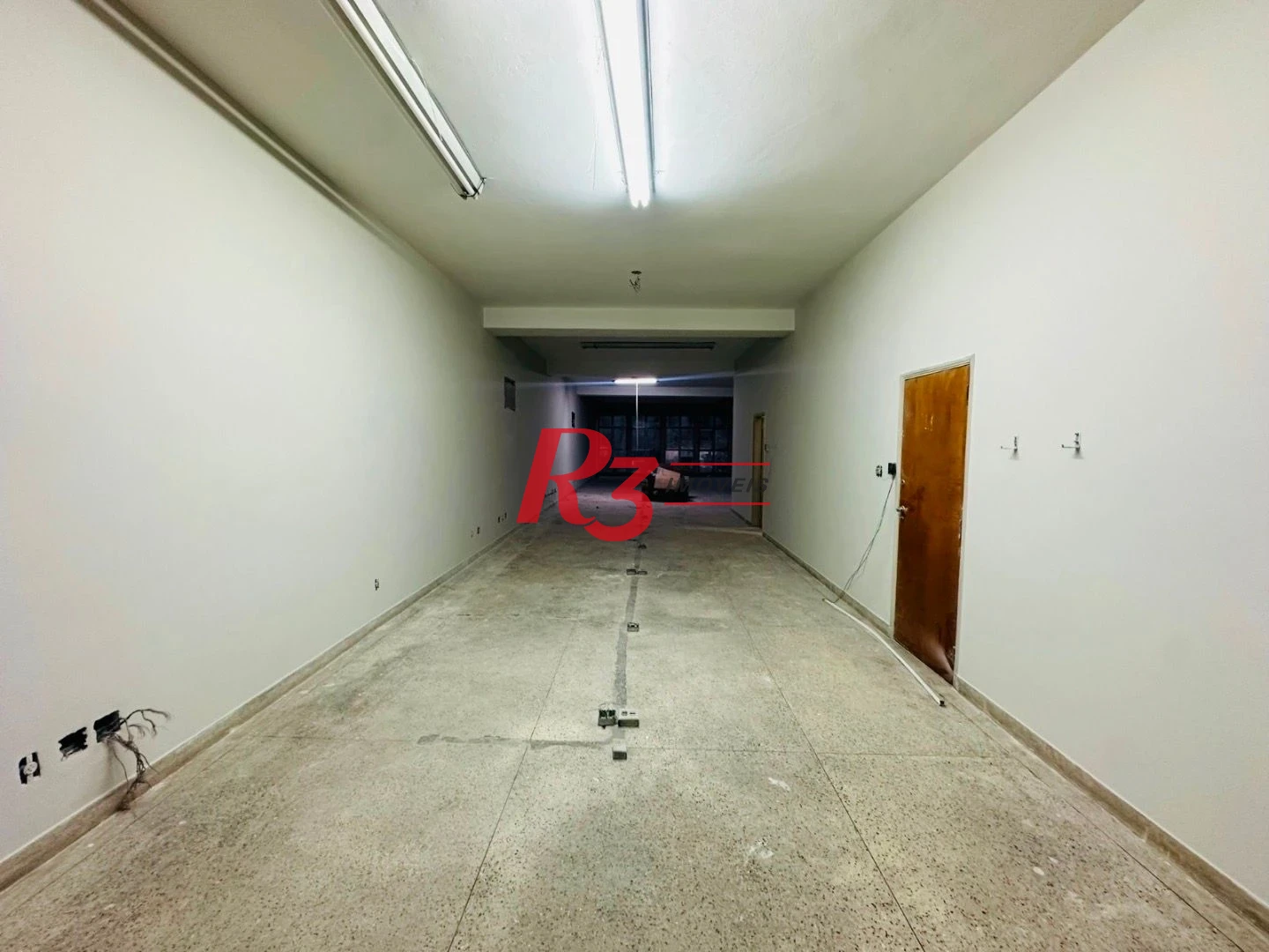 Sala, 269 m² - venda por R$ 1.360.000,00 ou aluguel por R$ 14.000,00/mês - Vila Matias - Santos/SP