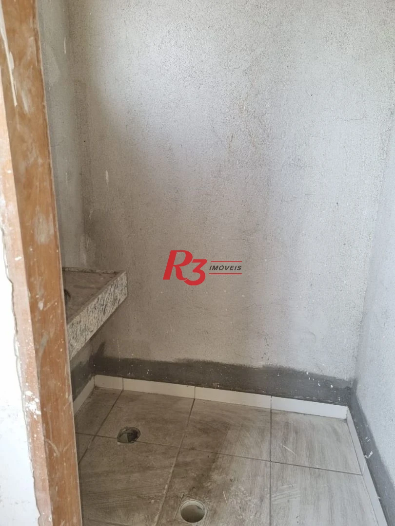 Sala comercial para locação em avenida comercial de Santos, com uma condição muito especial!!