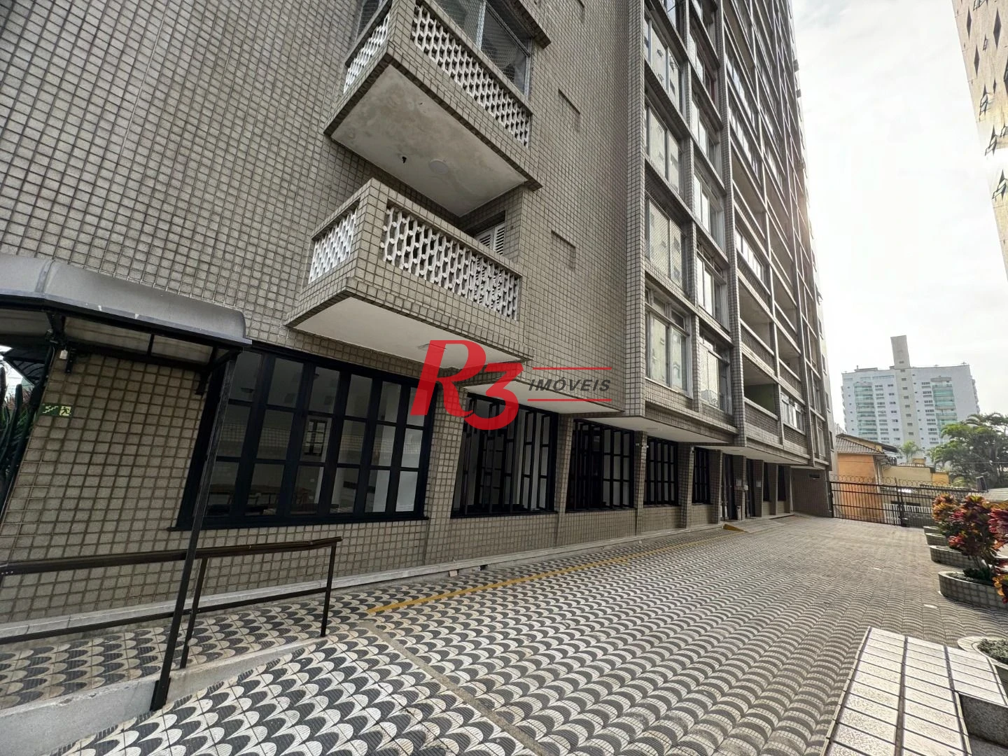 Apartamento com 2 dormitórios à venda, 116 m² por R$ 450.000,00 - Itararé - São Vicente/SP