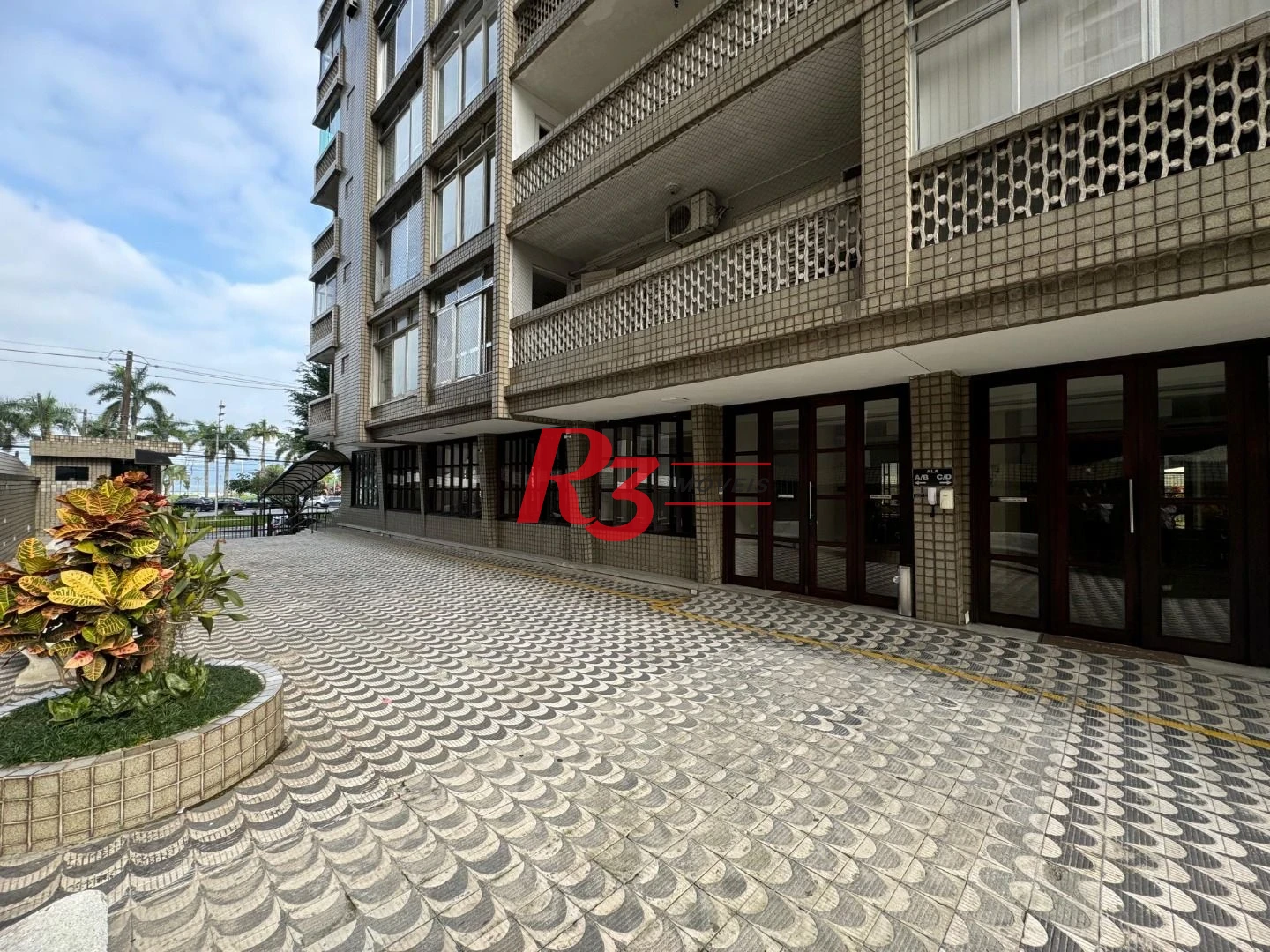 Apartamento com 2 dormitórios à venda, 116 m² por R$ 450.000,00 - Itararé - São Vicente/SP