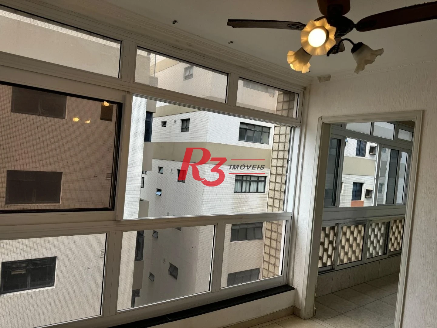 Apartamento com 2 dormitórios à venda, 116 m² por R$ 450.000,00 - Itararé - São Vicente/SP