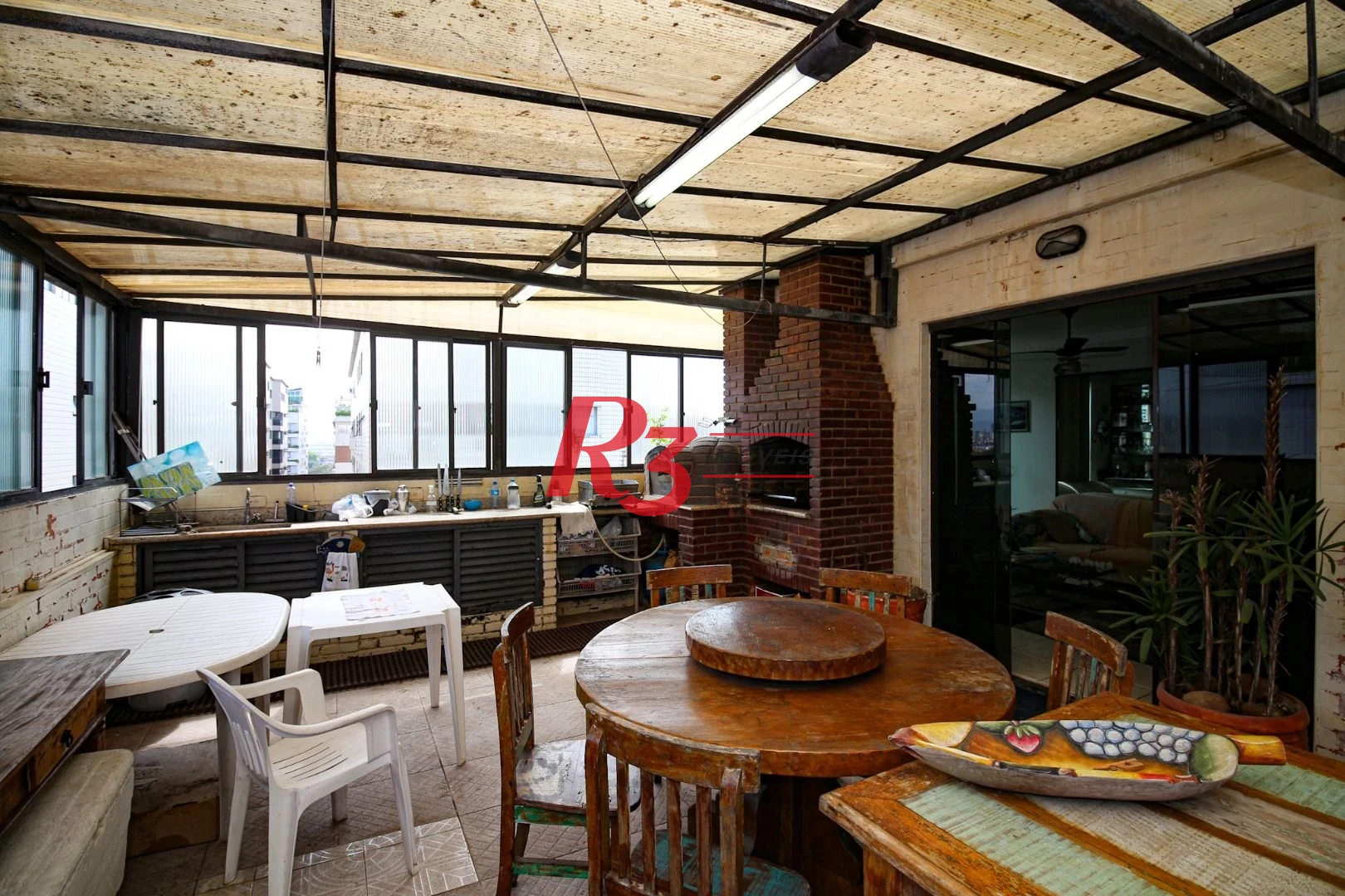 Cobertura com 3 dormitórios à venda, 250 m² por R$ 1.500.000,00 - Ponta da Praia - Santos/SP