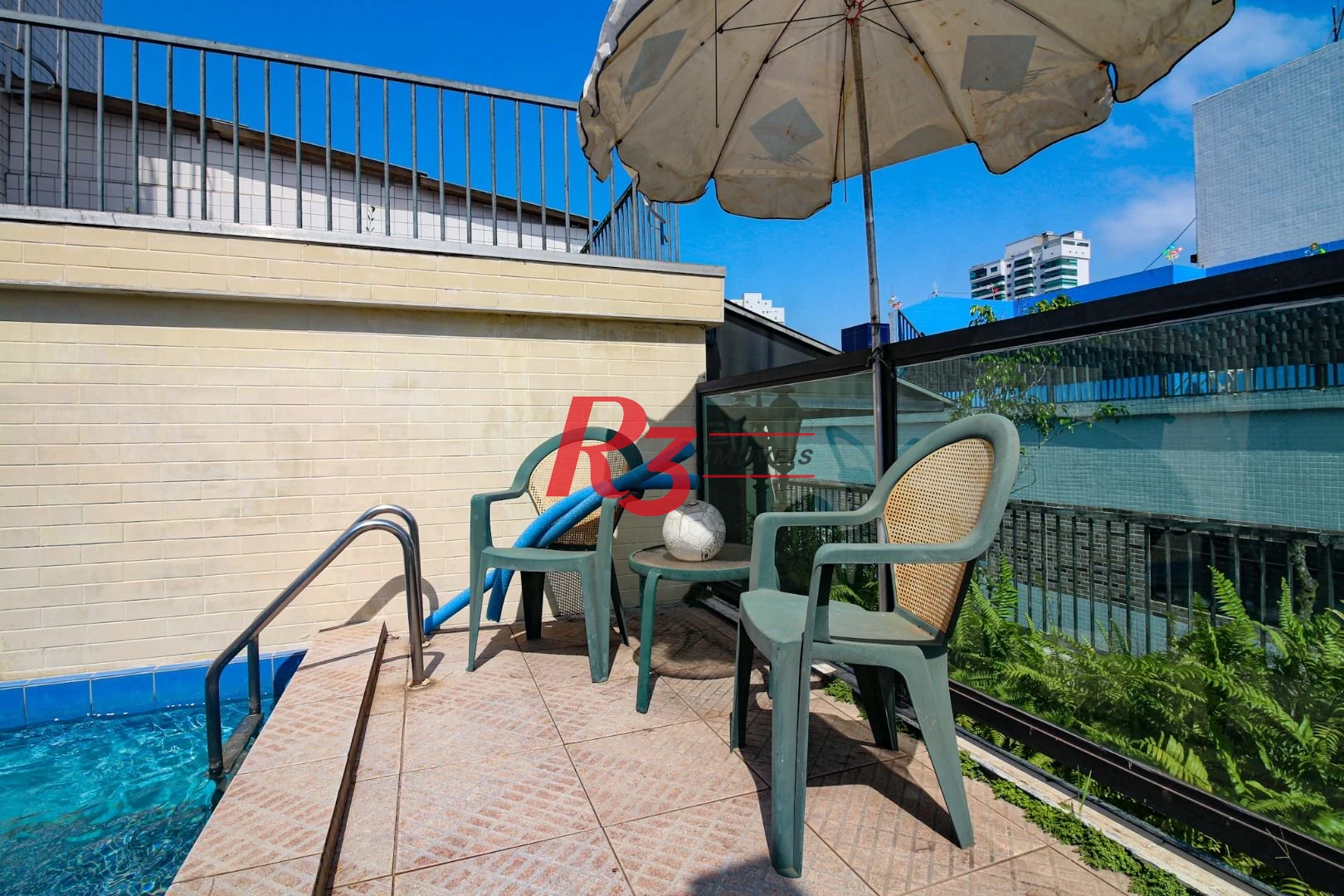 Cobertura com 3 dormitórios à venda, 250 m² por R$ 1.500.000,00 - Ponta da Praia - Santos/SP