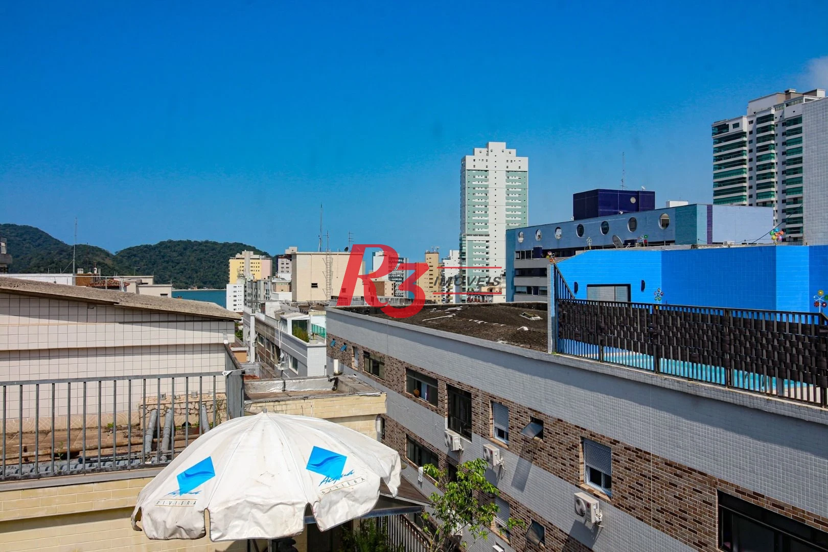 Cobertura com 3 dormitórios à venda, 250 m² por R$ 1.500.000,00 - Ponta da Praia - Santos/SP