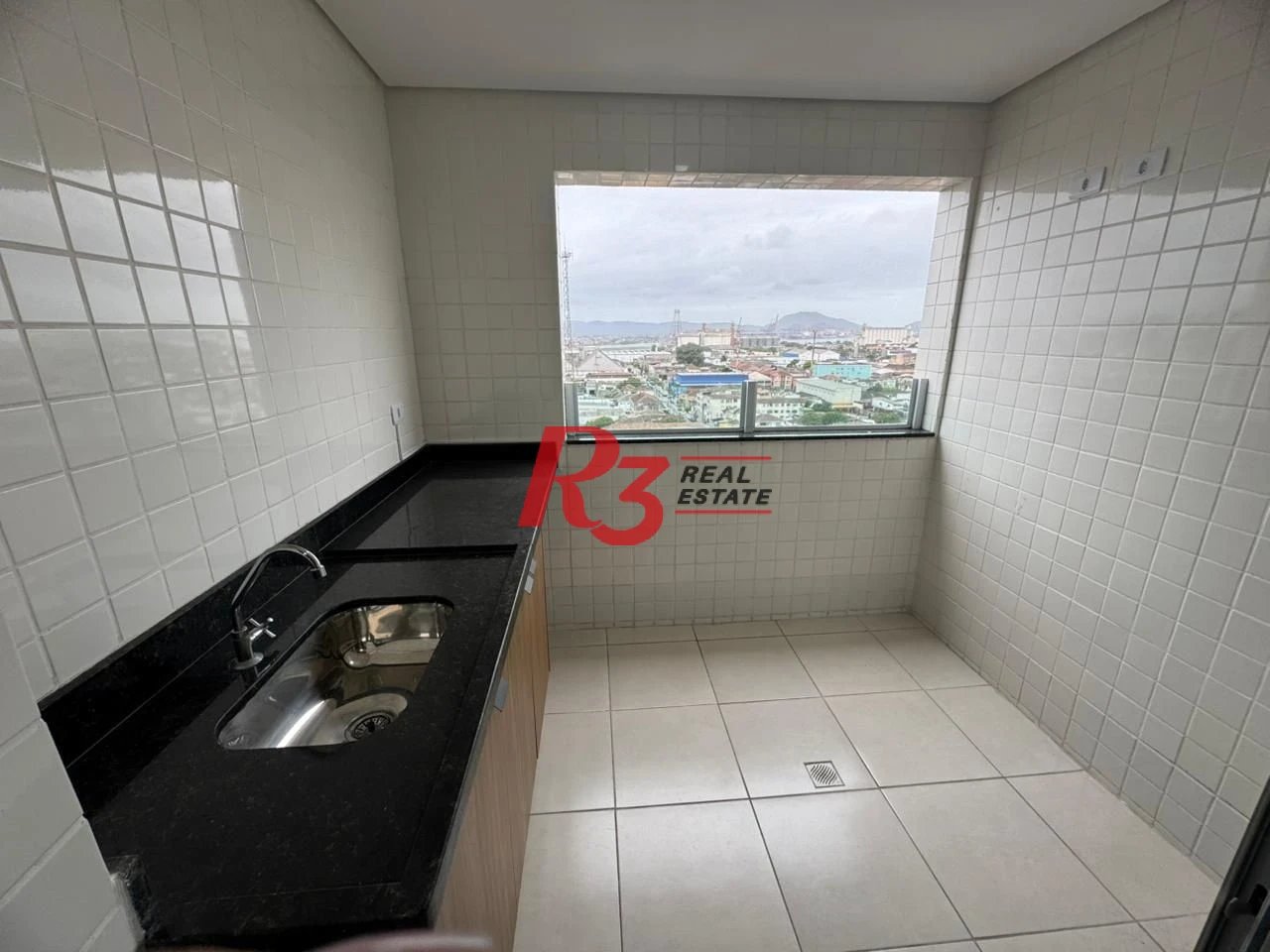 Apartamento com 2 dormitórios para alugar, 52 m² por R$ 3.500,00/mês - Macuco - Santos/SP