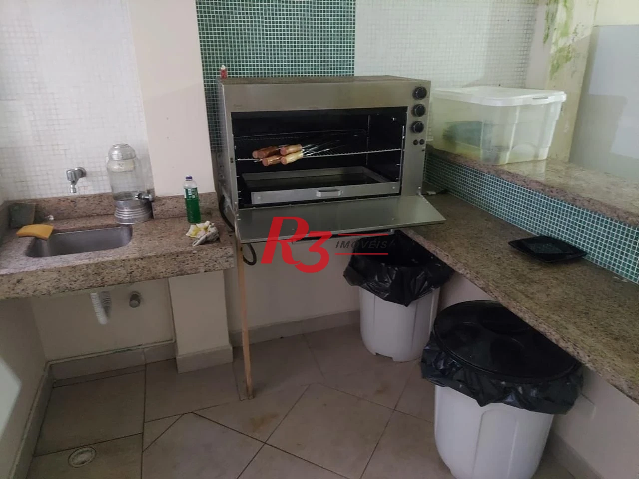 Apartamento com 3 dormitórios à venda, 189 m² por R$ 650.000,00 - Itararé - São Vicente/SP