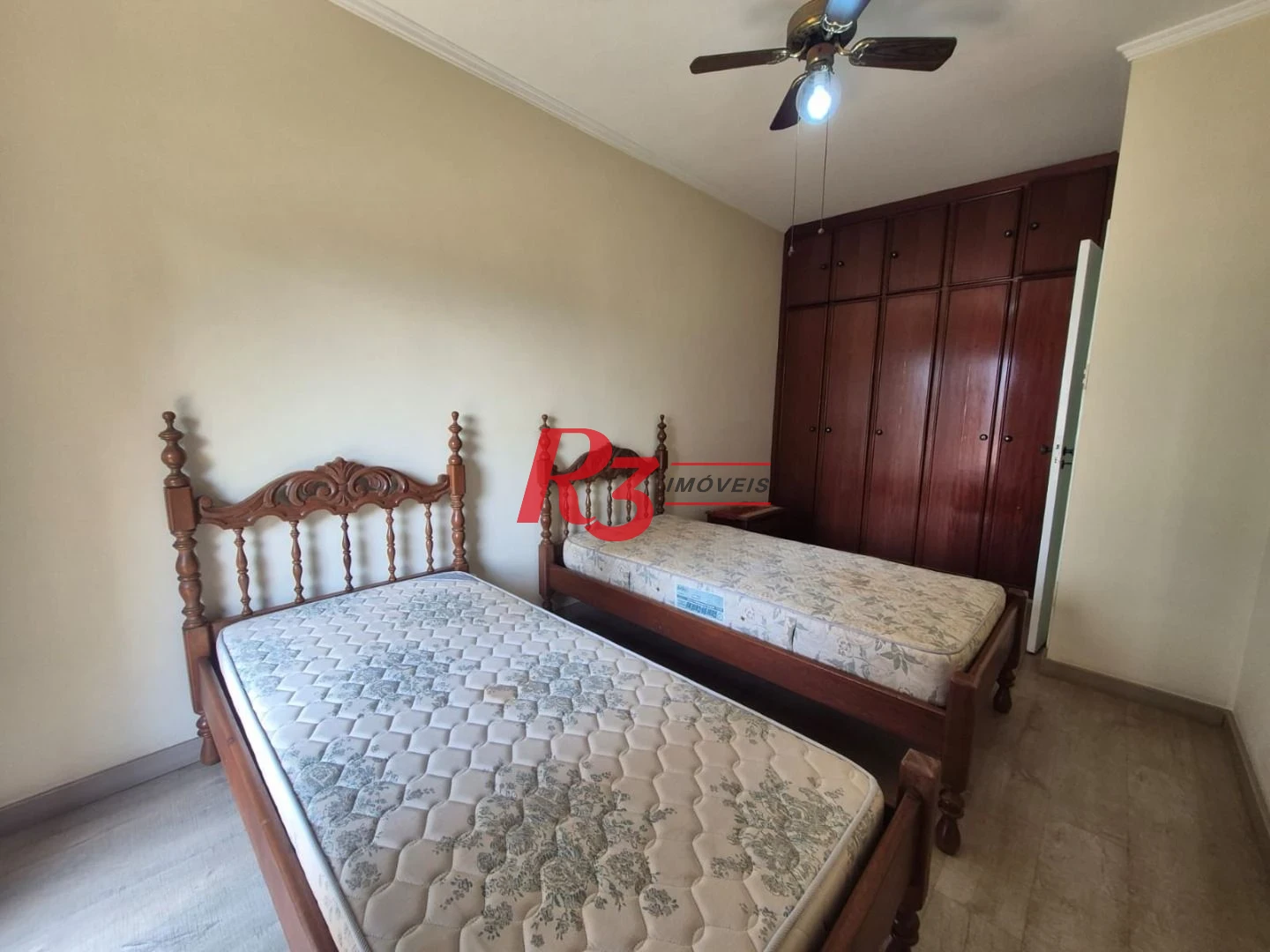 Apartamento com 3 dormitórios à venda, 150 m² por R$ 980.000,00 - Pompéia - Santos/SP