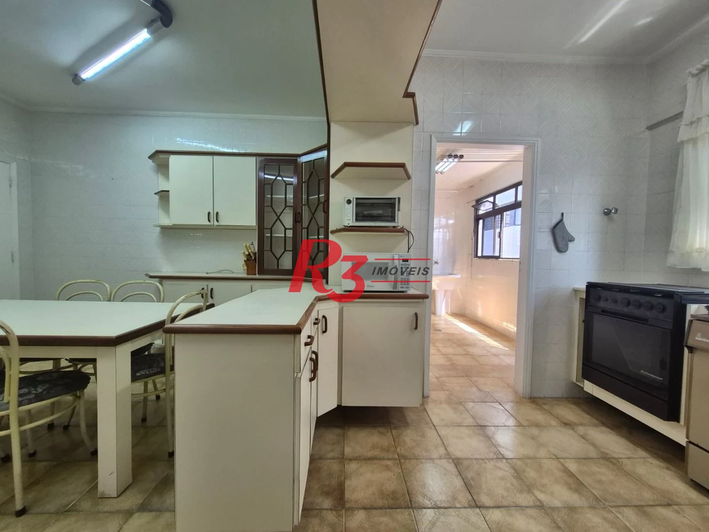 Apartamento com 3 dormitórios à venda, 150 m² por R$ 980.000,00 - Pompéia - Santos/SP