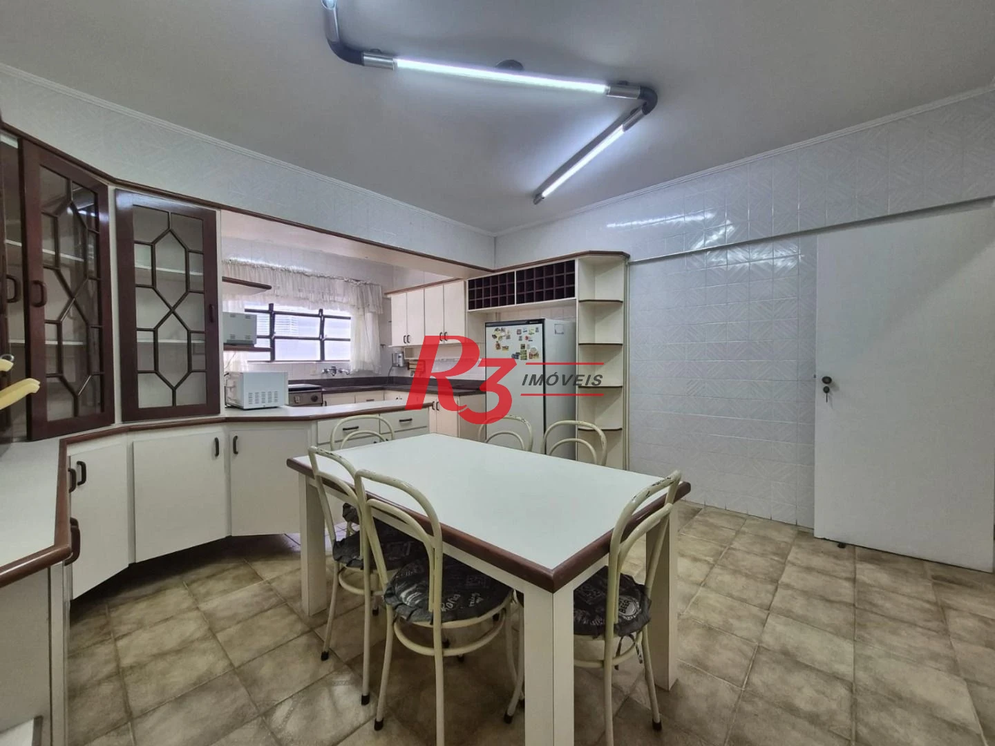 Apartamento com 3 dormitórios à venda, 150 m² por R$ 980.000,00 - Pompéia - Santos/SP