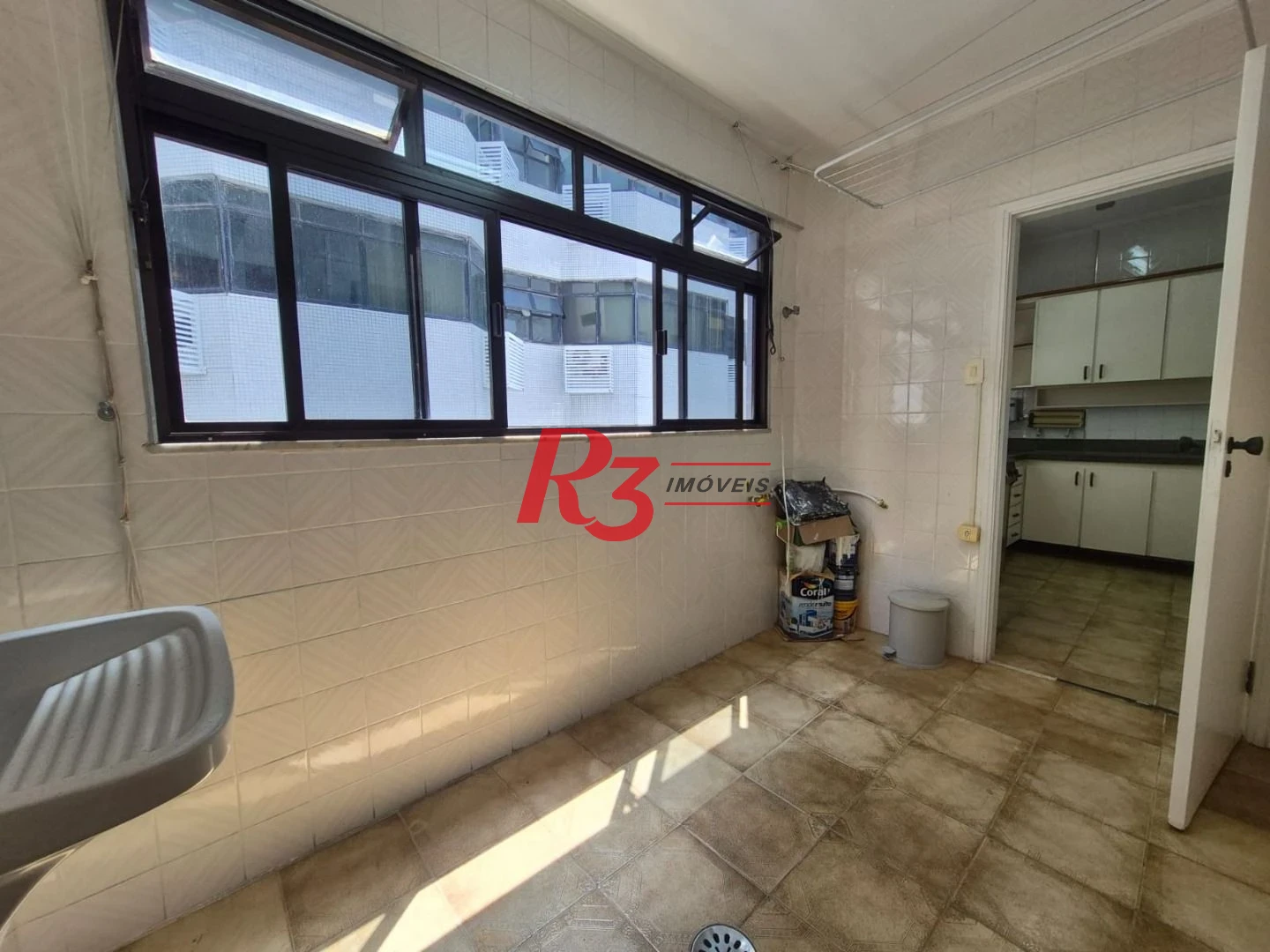 Apartamento com 3 dormitórios à venda, 150 m² por R$ 980.000,00 - Pompéia - Santos/SP