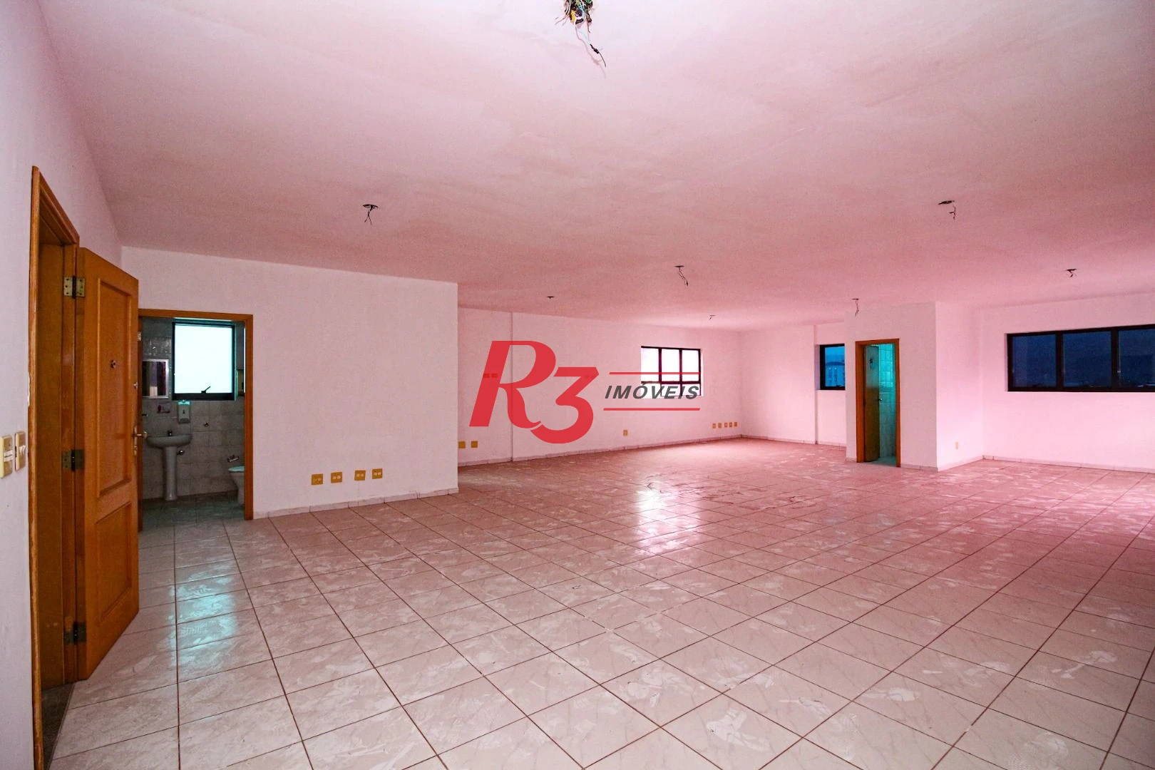 Sala para alugar, 115 m² por R$ 4.500,02/mês - Vila Mathias - Santos/SP