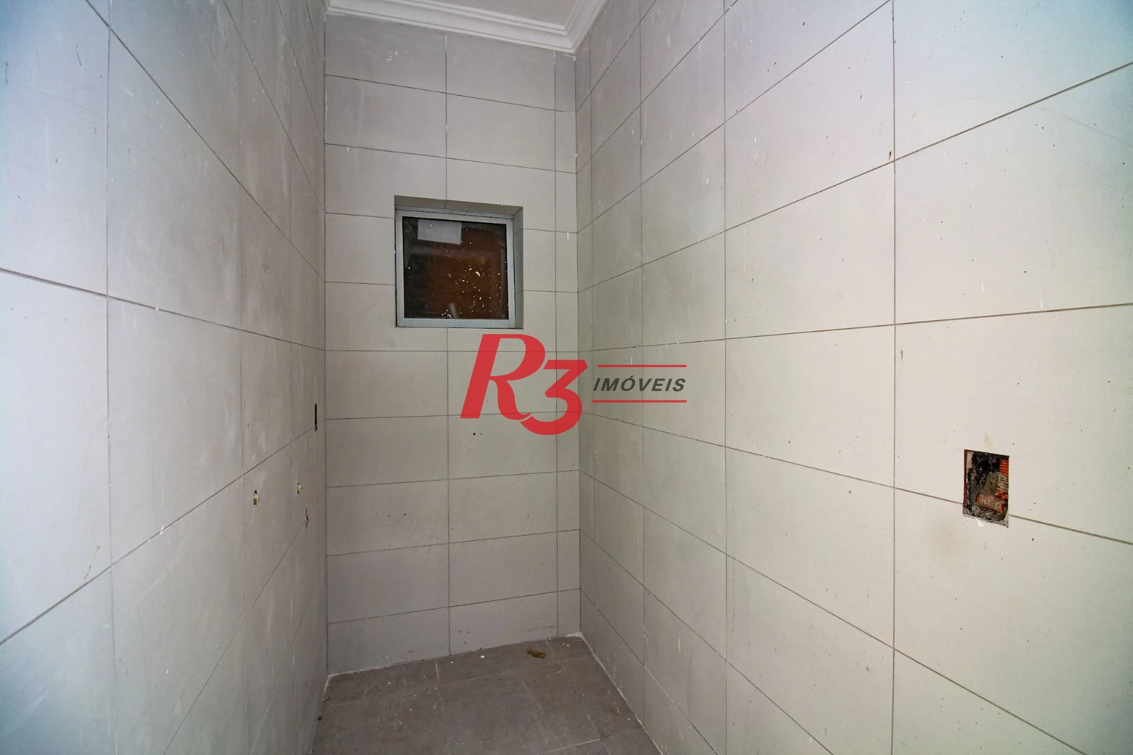 Sobrado Novo com 03 Suítes