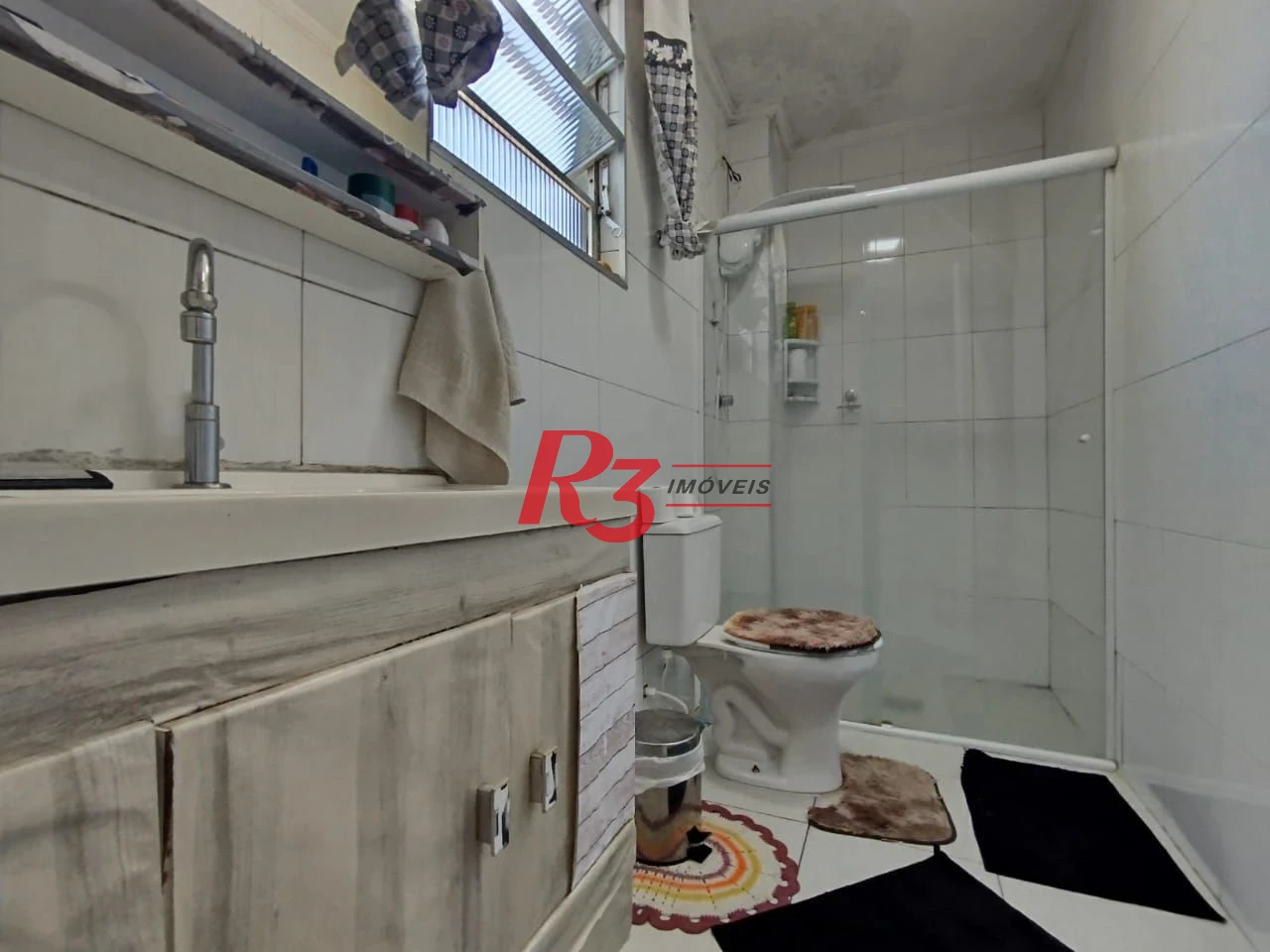 Apartamento com 3 dormitórios à venda, 68 m² por R$ 395.000,00 - Macuco - Santos/SP