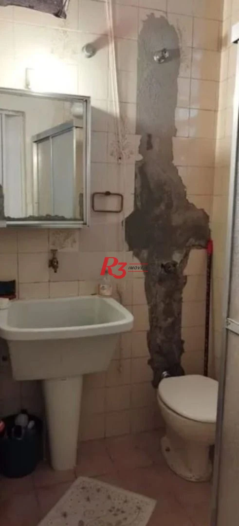 Kitnet com 1 dormitório à venda, 24 m² por R$ 270.000,00 - Pompéia - Santos/SP