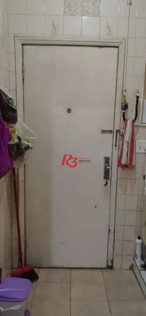 Kitnet com 1 dormitório à venda, 24 m² por R$ 270.000,00 - Pompéia - Santos/SP