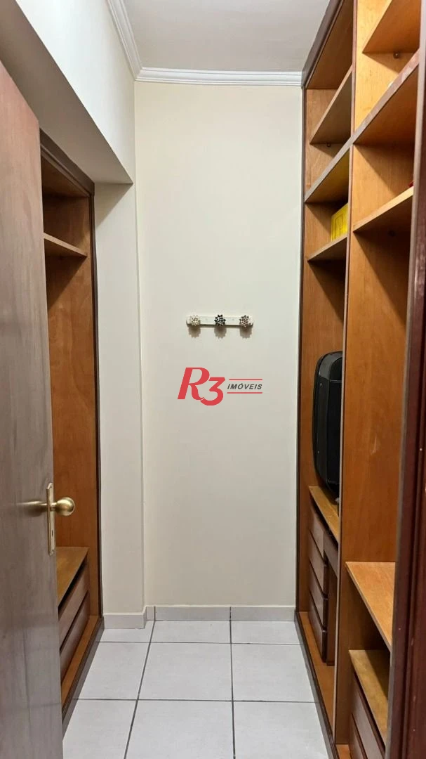 Apartamento com 3 dormitórios à venda, 200 m² por R$ 1.850.000,00 - Embaré - Santos/SP