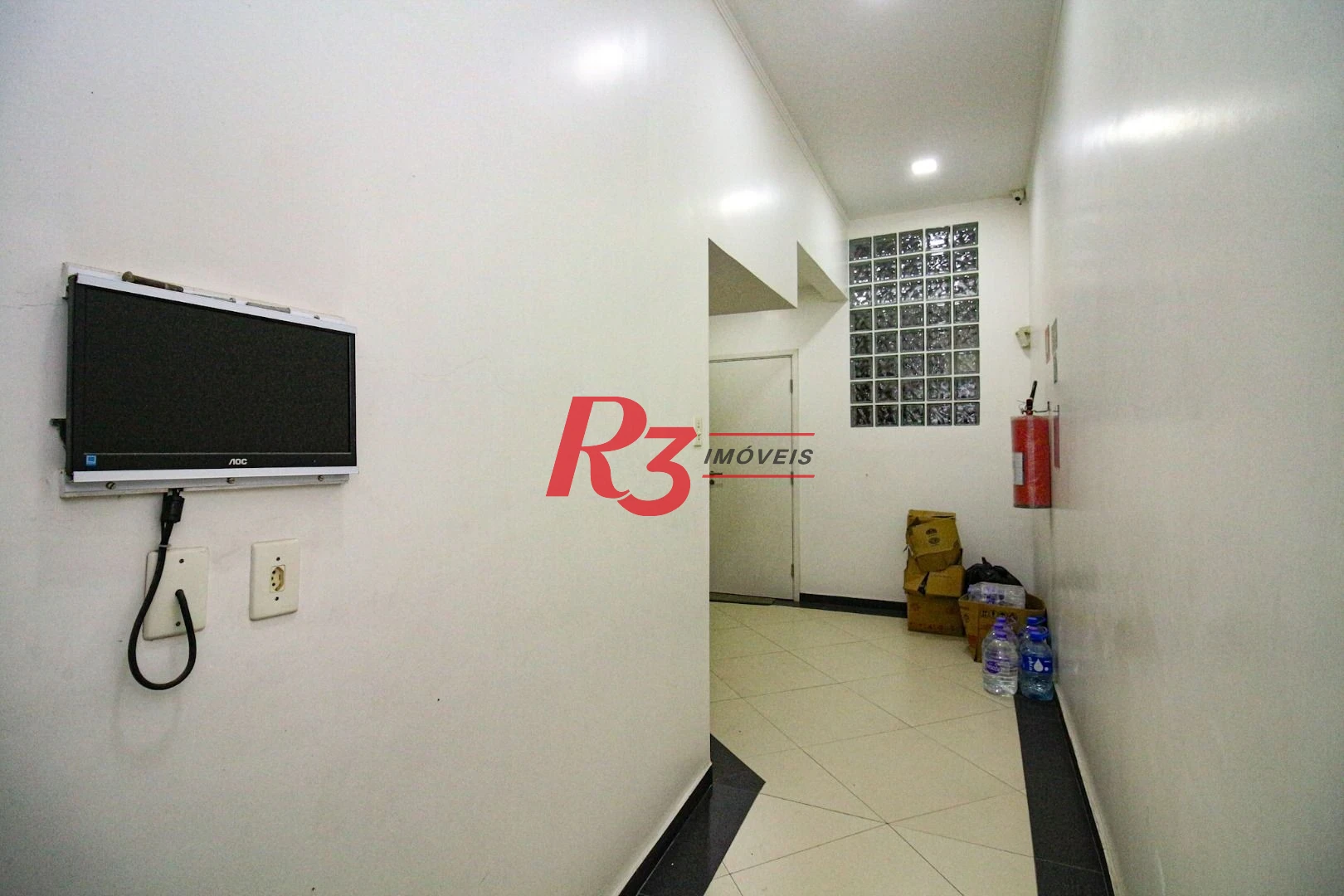 Prédio, 666 m² - venda por R$ 2.500.000,00 ou aluguel por R$ 25.000,00/mês - Vila Nova - Santos/SP
