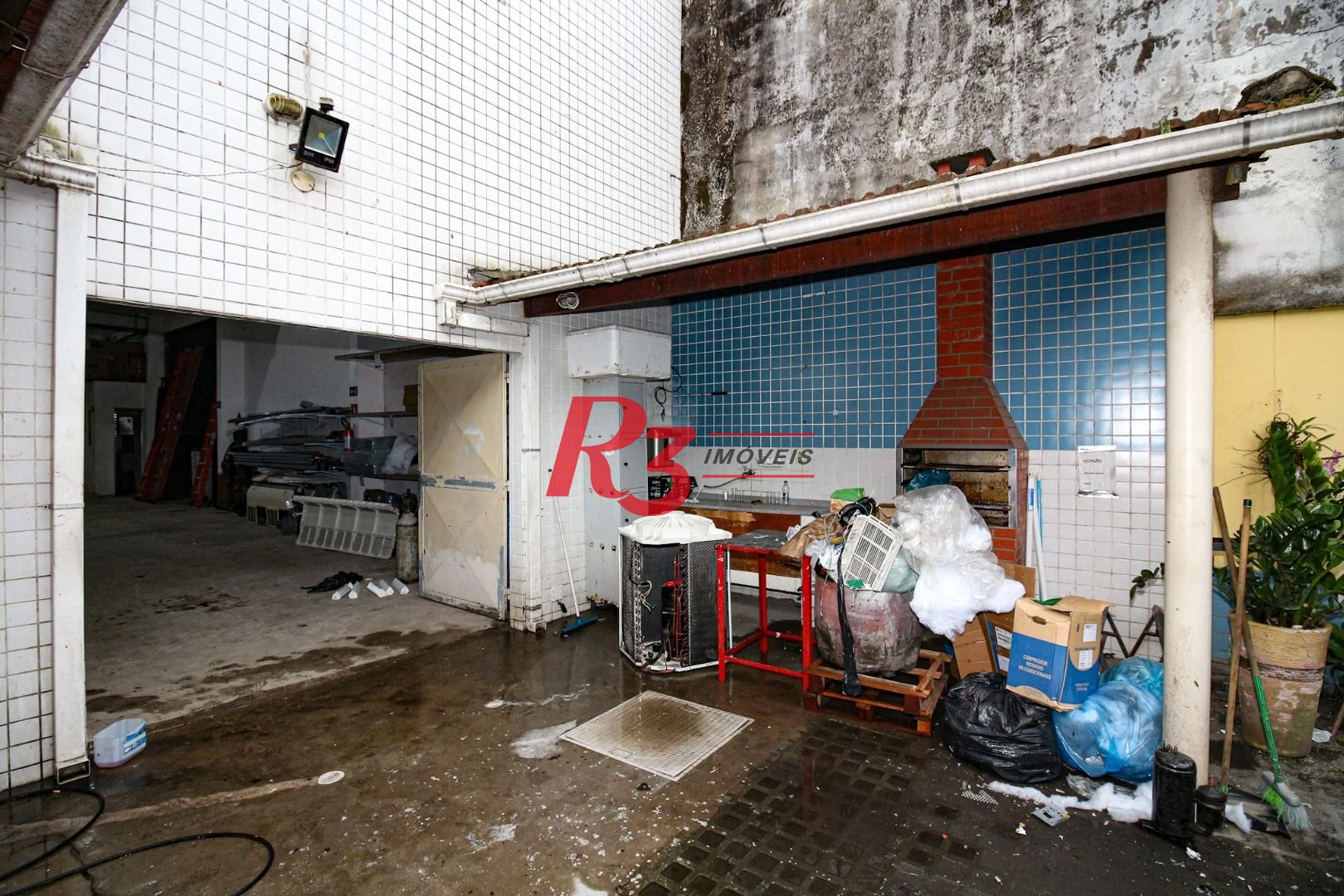 Prédio, 666 m² - venda por R$ 2.500.000,00 ou aluguel por R$ 25.000,00/mês - Vila Nova - Santos/SP