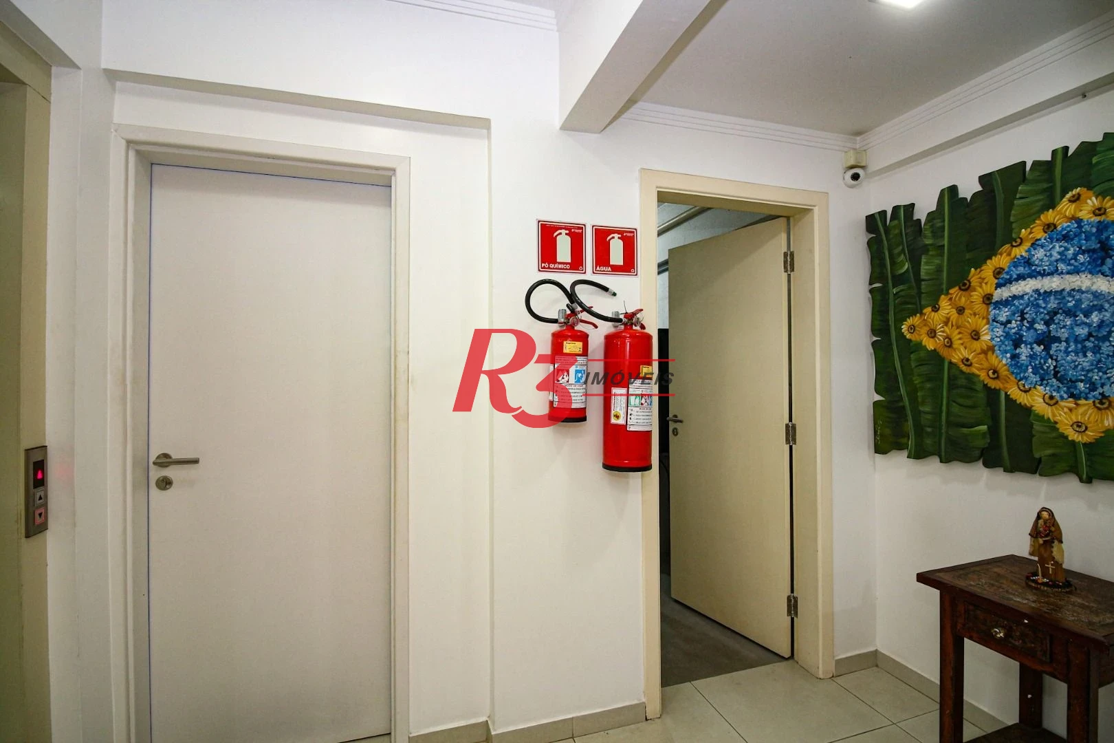 Prédio, 666 m² - venda por R$ 2.500.000,00 ou aluguel por R$ 25.000,00/mês - Vila Nova - Santos/SP