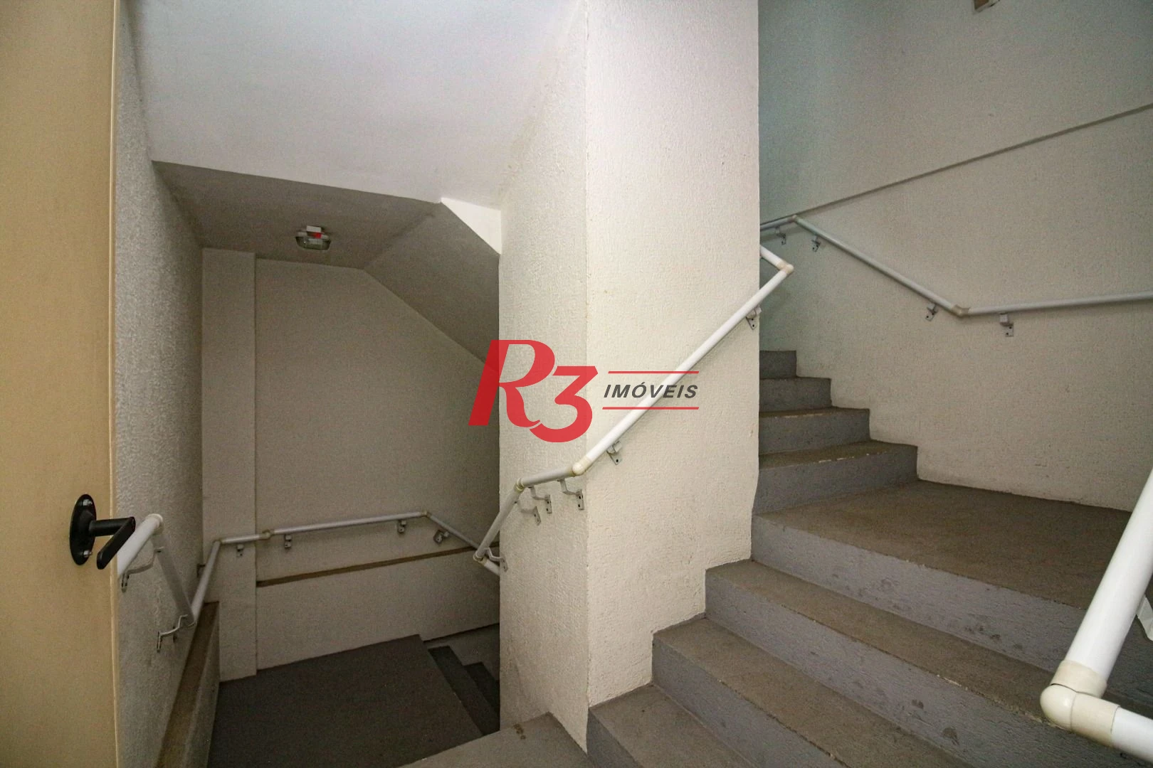Prédio, 666 m² - venda por R$ 2.500.000,00 ou aluguel por R$ 25.000,00/mês - Vila Nova - Santos/SP