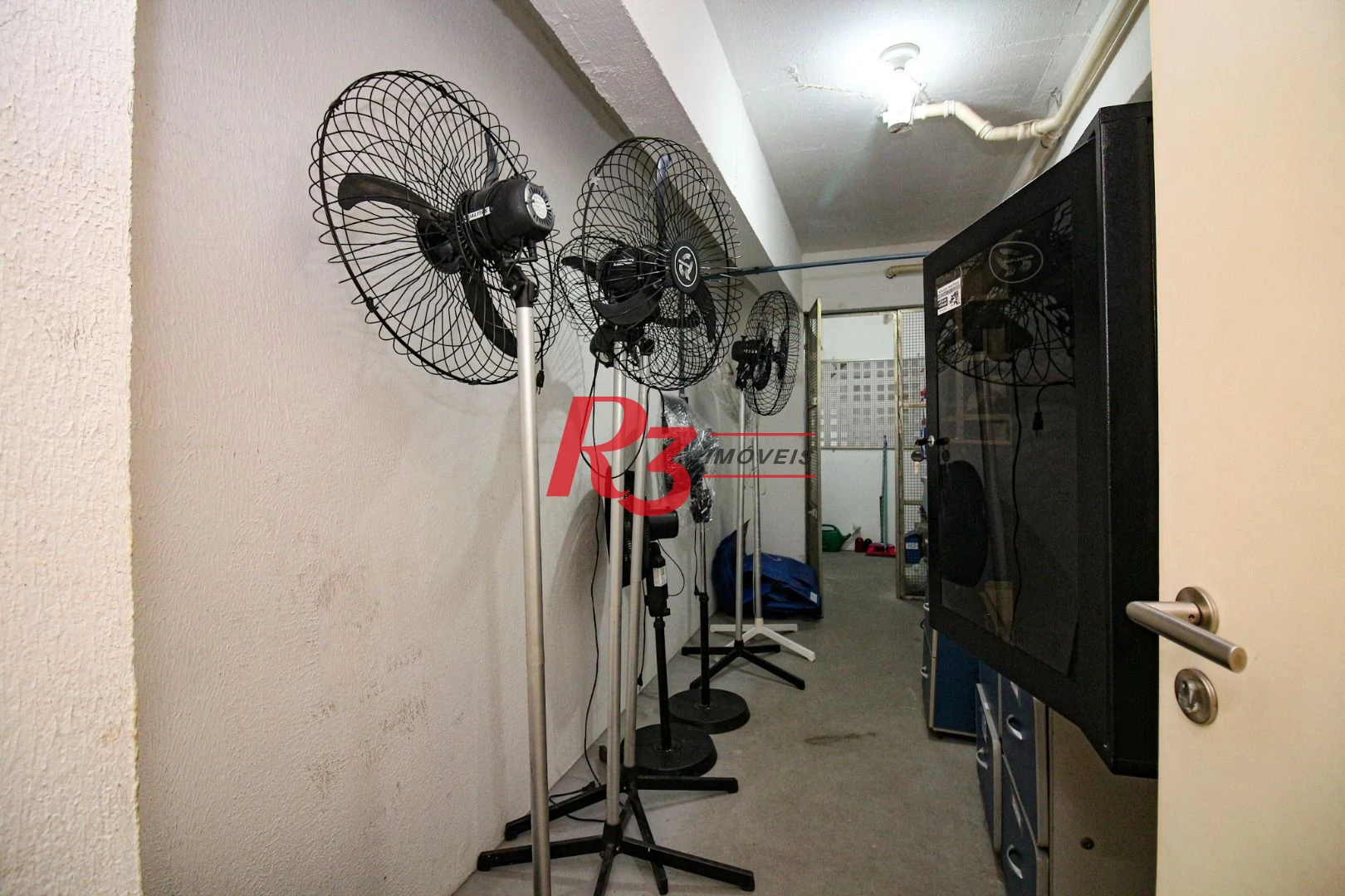 Prédio, 666 m² - venda por R$ 2.500.000,00 ou aluguel por R$ 25.000,00/mês - Vila Nova - Santos/SP