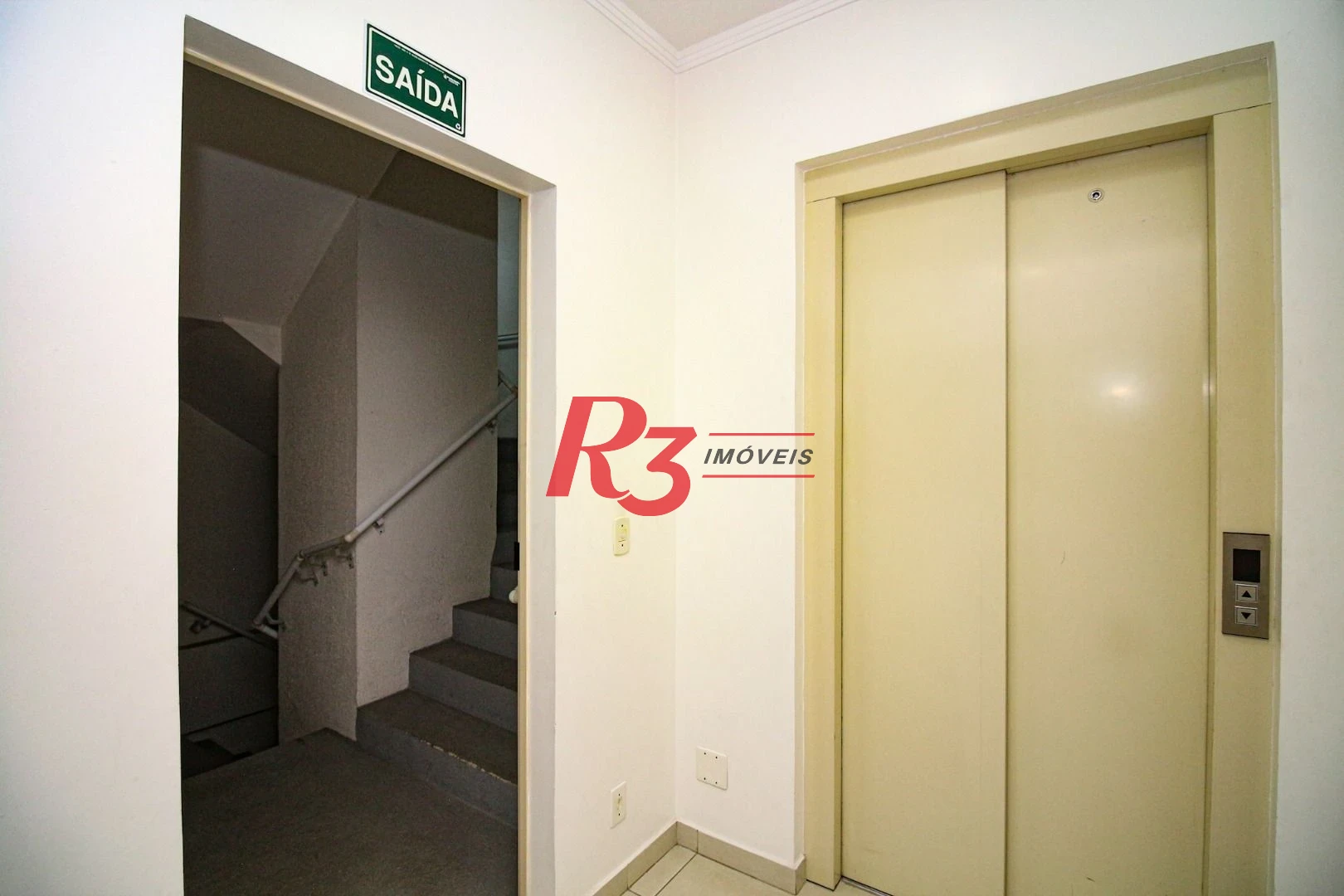 Prédio, 666 m² - venda por R$ 2.500.000,00 ou aluguel por R$ 25.000,00/mês - Vila Nova - Santos/SP