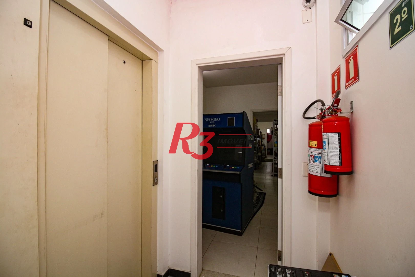 Prédio, 666 m² - venda por R$ 2.500.000,00 ou aluguel por R$ 25.000,00/mês - Vila Nova - Santos/SP