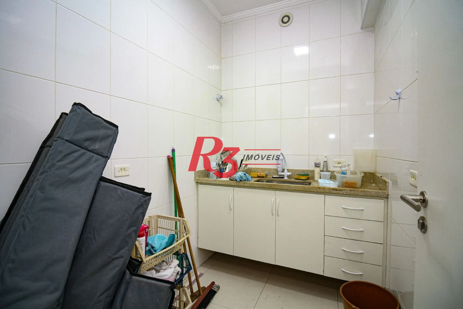 Prédio, 666 m² - venda por R$ 2.500.000,00 ou aluguel por R$ 25.000,00/mês - Vila Nova - Santos/SP