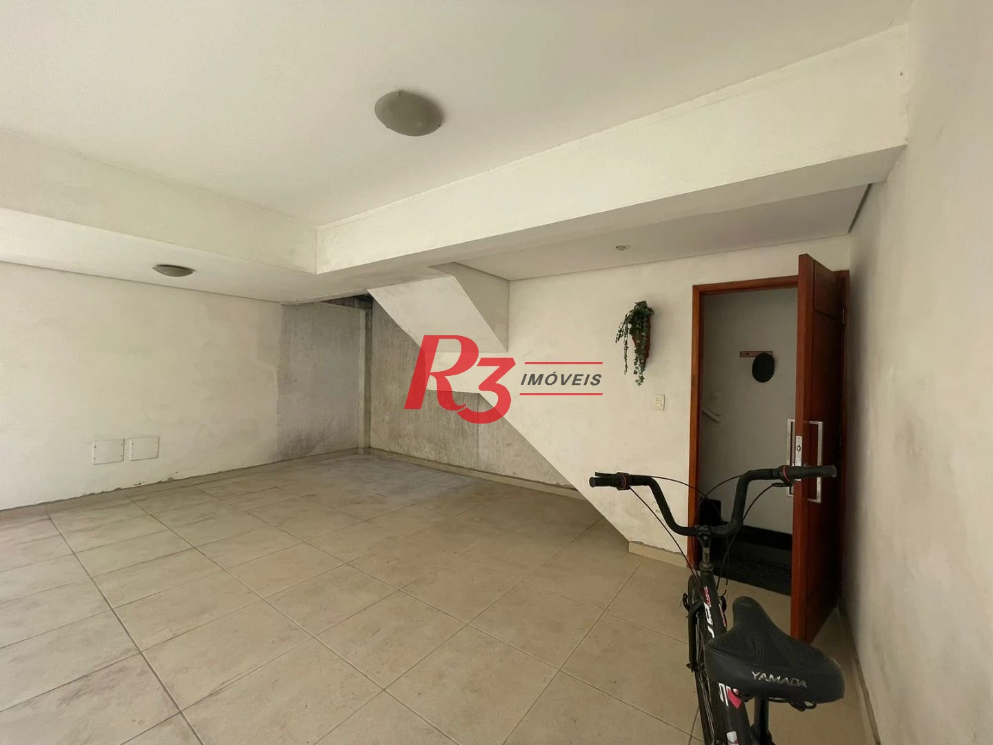 Casa com 2 dormitórios à venda, 105 m² por R$ 480.000,00 - Estuário - Santos/SP