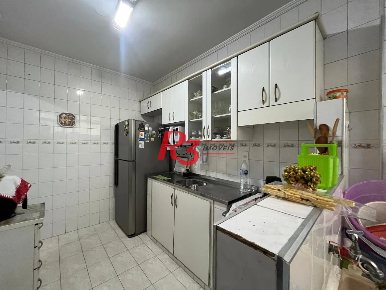 Apartamento com 2 dormitórios à venda, 69 m² por R$ 370.000,00 - Encruzilhada - Santos/SP