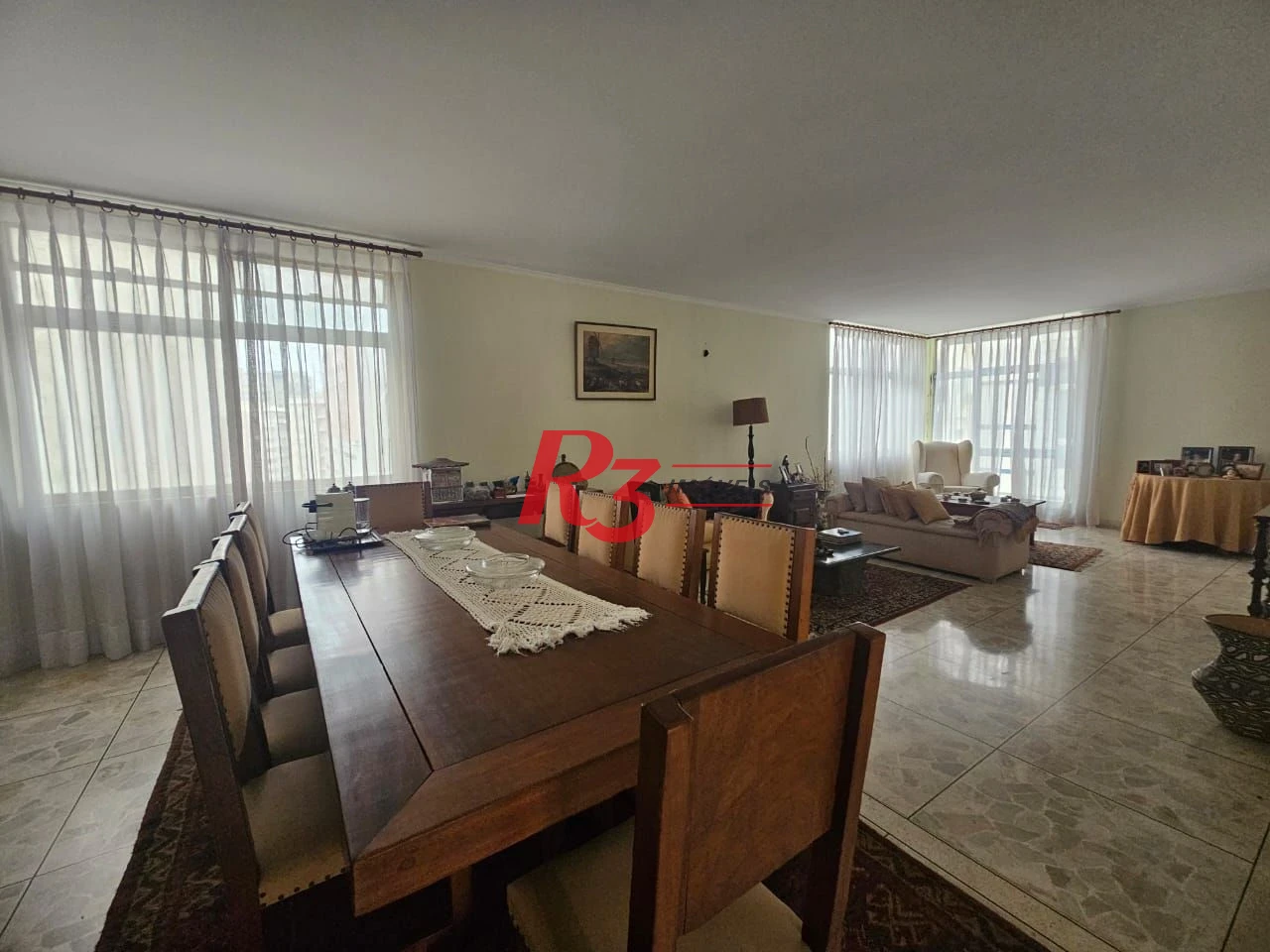 Apartamento com 3 dormitórios à venda, 190 m² por R$ 930.000,00 - Gonzaga - Santos/SP
