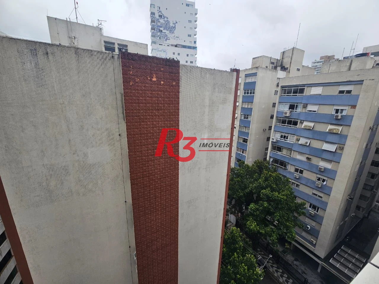 Apartamento com 3 dormitórios à venda, 190 m² por R$ 930.000,00 - Gonzaga - Santos/SP
