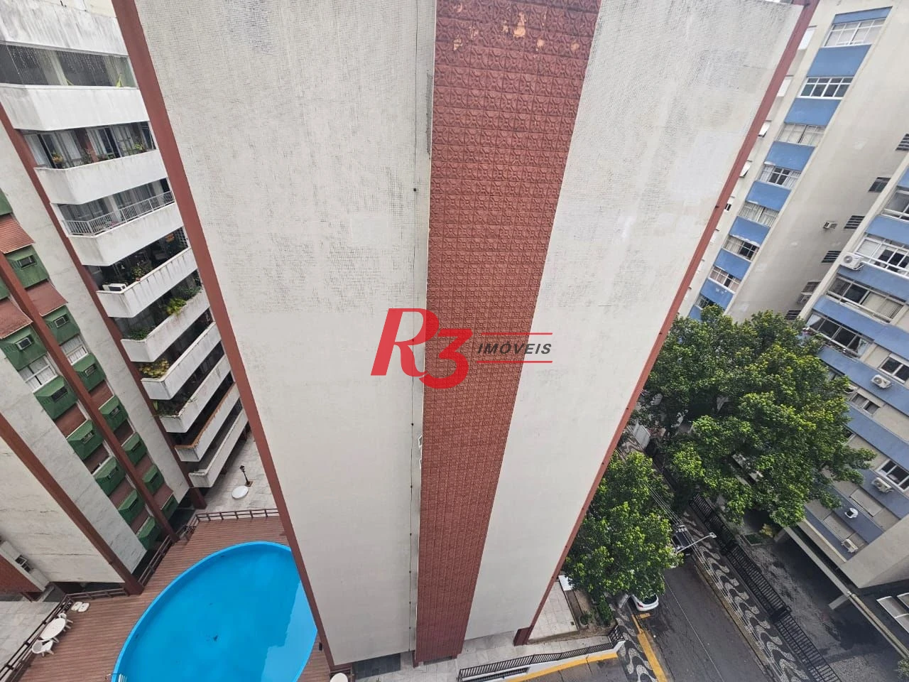 Apartamento com 3 dormitórios à venda, 190 m² por R$ 930.000,00 - Gonzaga - Santos/SP