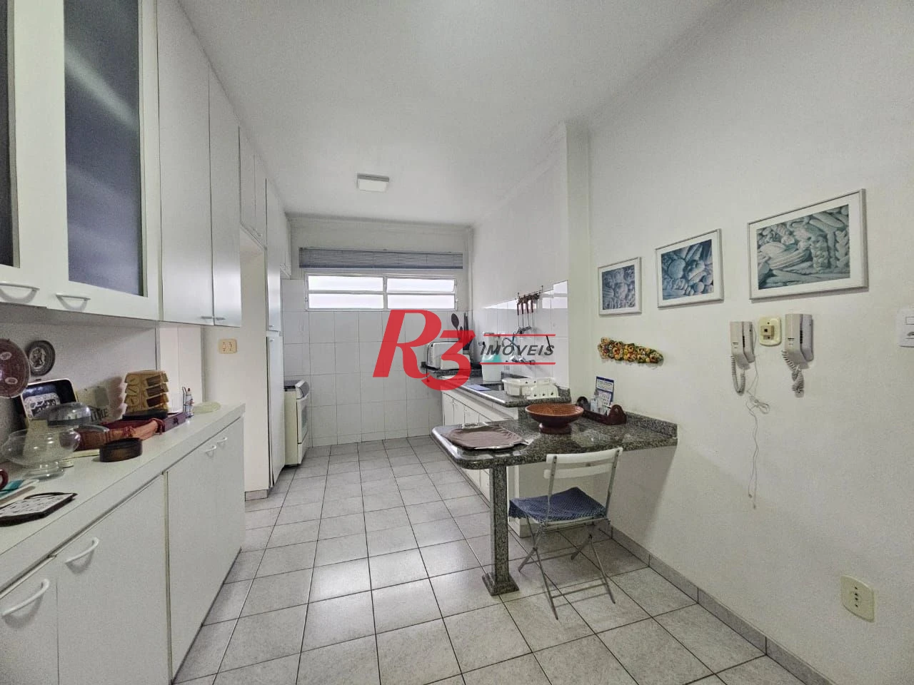 Apartamento com 3 dormitórios à venda, 190 m² por R$ 930.000,00 - Gonzaga - Santos/SP