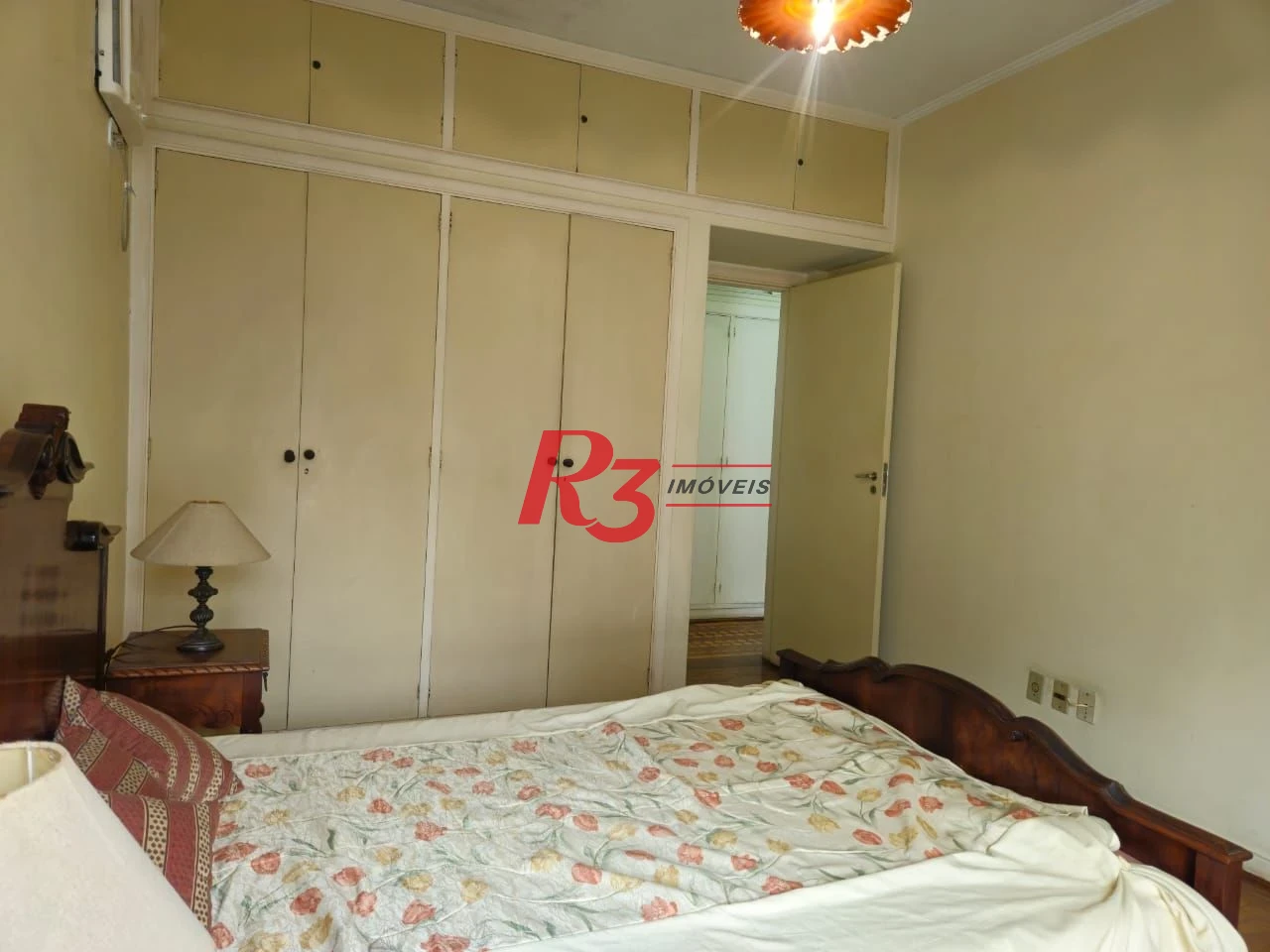 Apartamento com 3 dormitórios à venda, 190 m² por R$ 930.000,00 - Gonzaga - Santos/SP