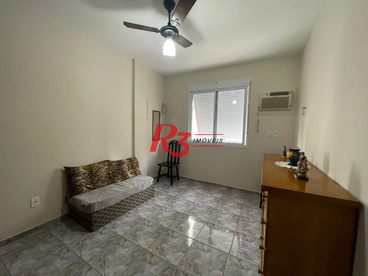 Apartamento com 2 dormitórios à venda, 110 m² por R$ 870.000,00 - Pompéia - Santos/SP
