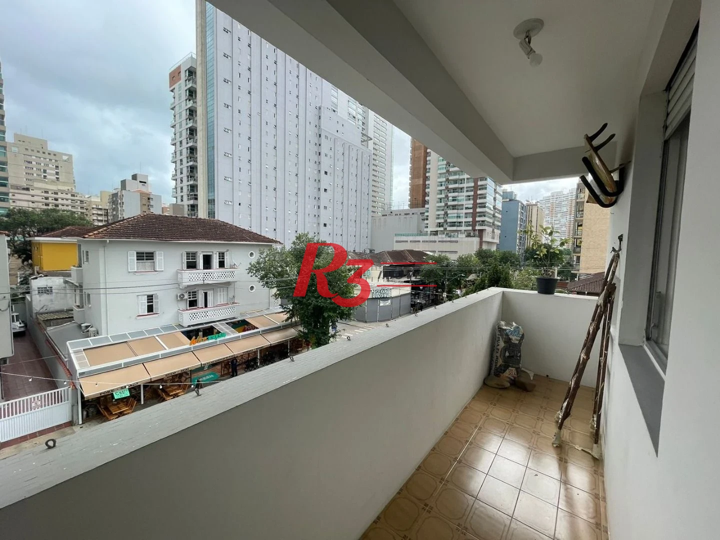 Apartamento com 3 dormitórios à venda, 80 m² por R$ 490.000,00 - Gonzaga - Santos/SP