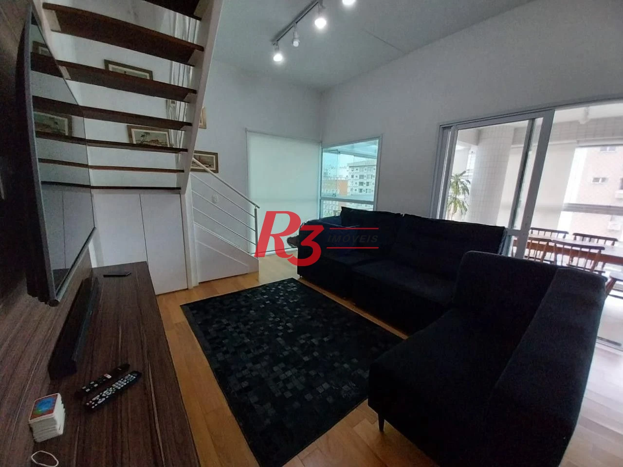 Apartamento Duplex com 2 dormitórios à venda, 121 m² por R$ 1.490.000,00 - Gonzaga - Santos/SP