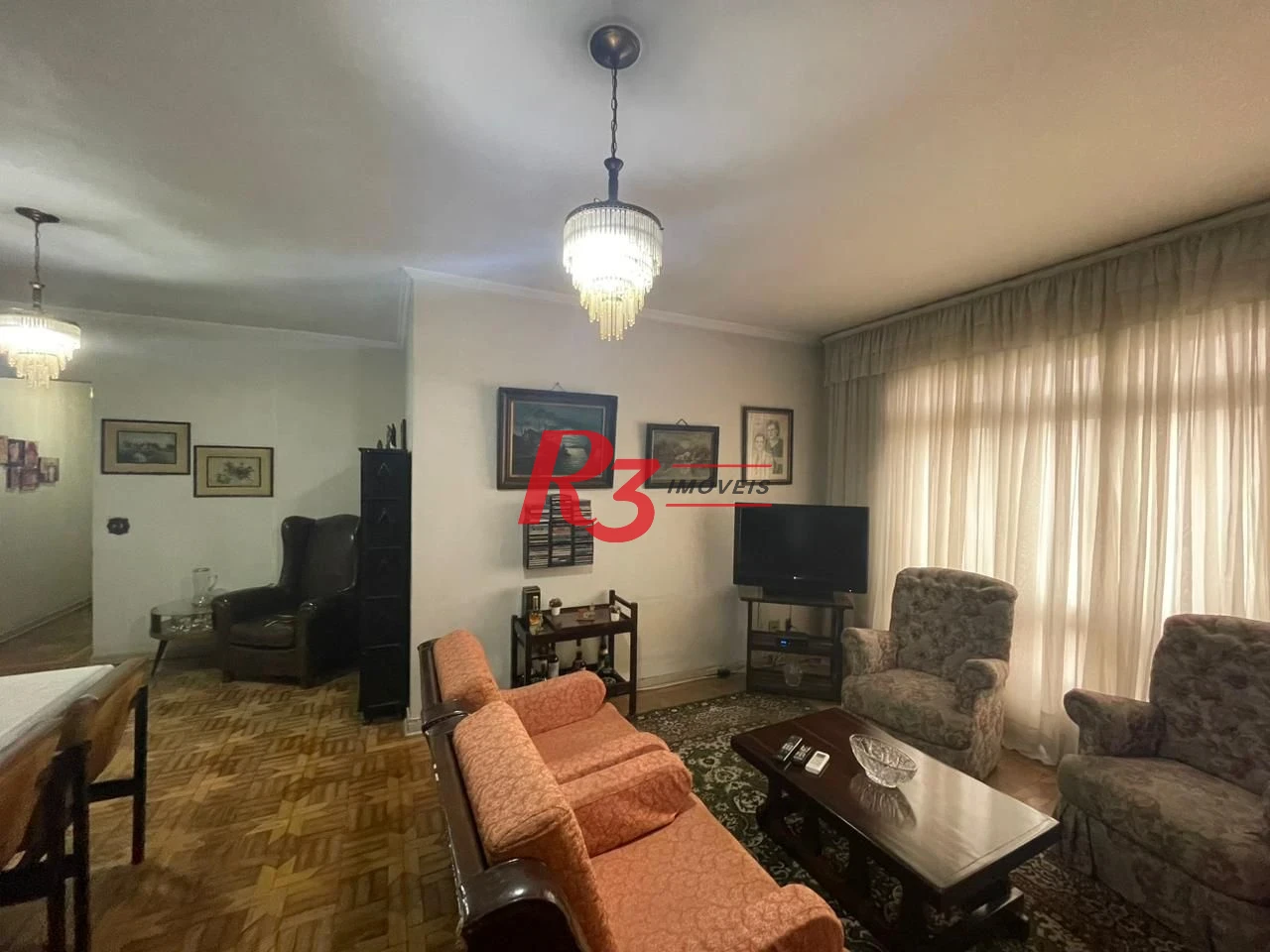 Apartamento com 2 dormitórios à venda, 100 m² por R$ 590.000,00 - Embaré - Santos/SP
