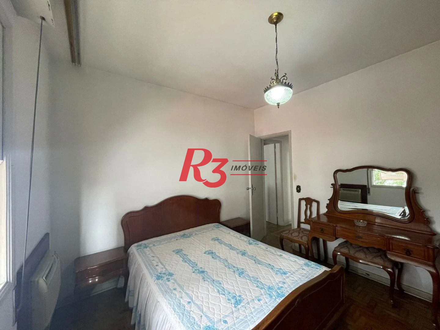 Apartamento com 2 dormitórios à venda, 100 m² por R$ 590.000,00 - Embaré - Santos/SP