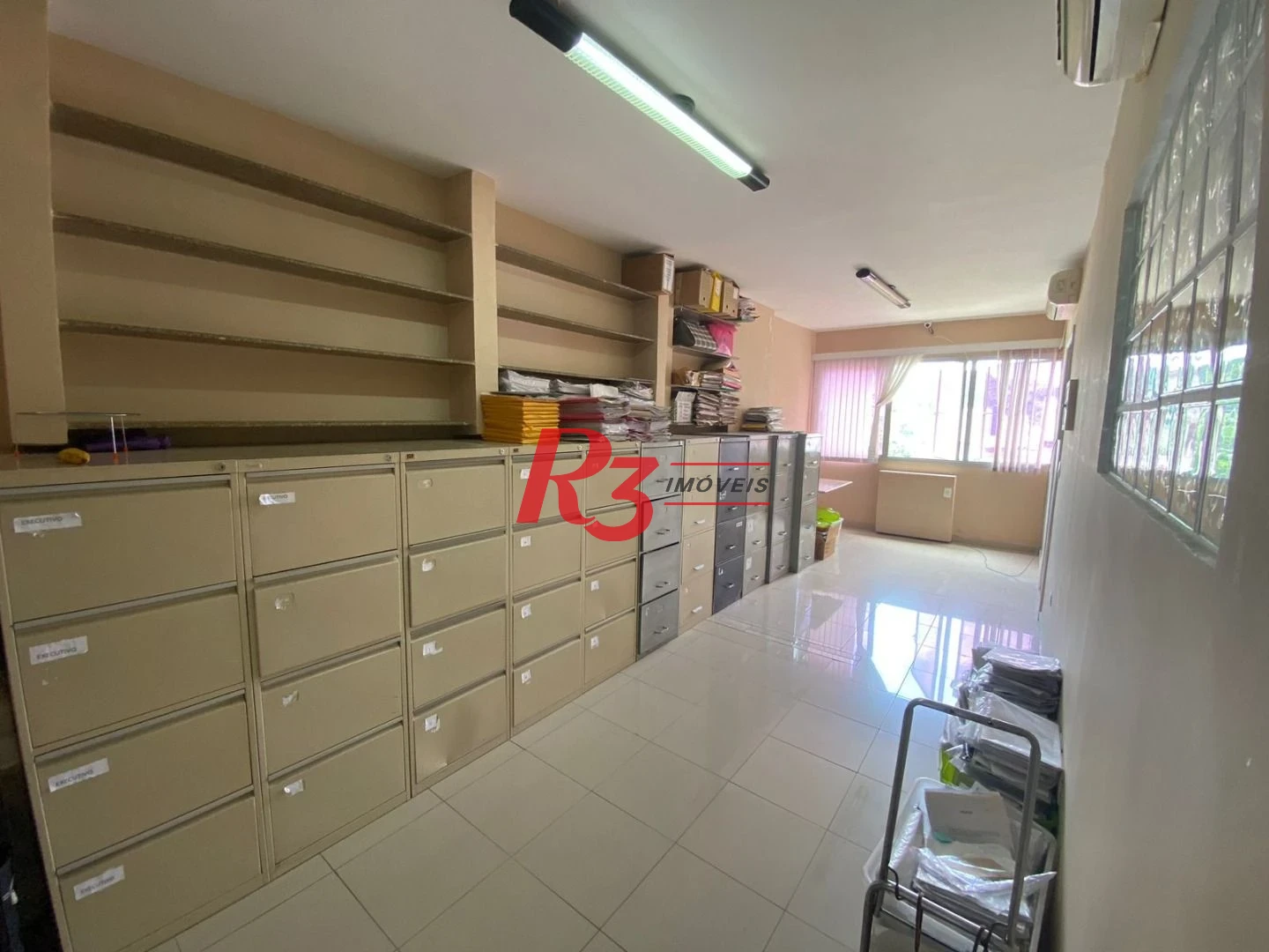 Sala, 75 m² - venda por R$ 315.000,00 ou aluguel por R$ 2.300,00/mês - Centro - Santos/SP