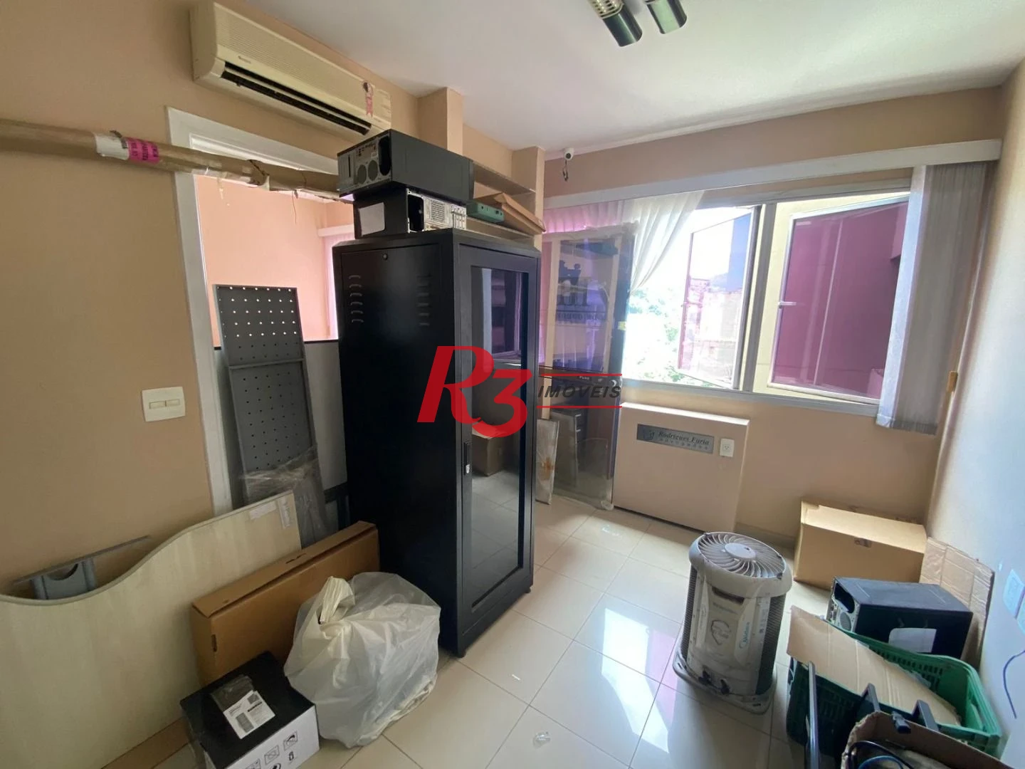 Sala, 75 m² - venda por R$ 315.000,00 ou aluguel por R$ 2.300,00/mês - Centro - Santos/SP