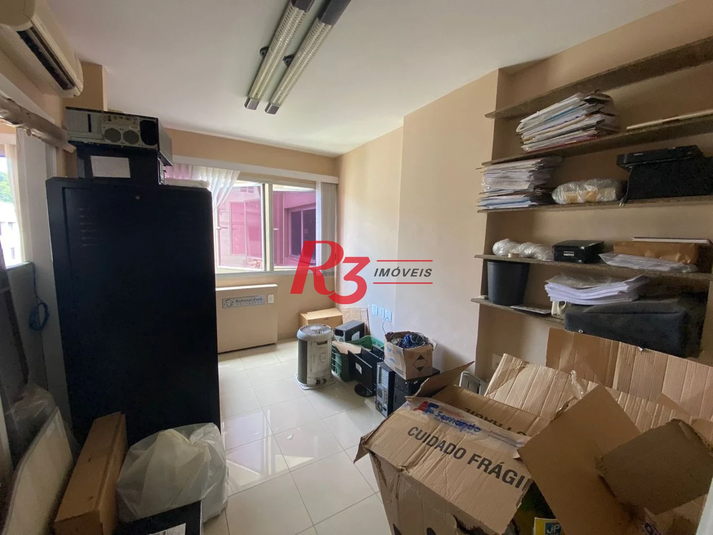 Sala, 75 m² - venda por R$ 315.000,00 ou aluguel por R$ 2.300,00/mês - Centro - Santos/SP