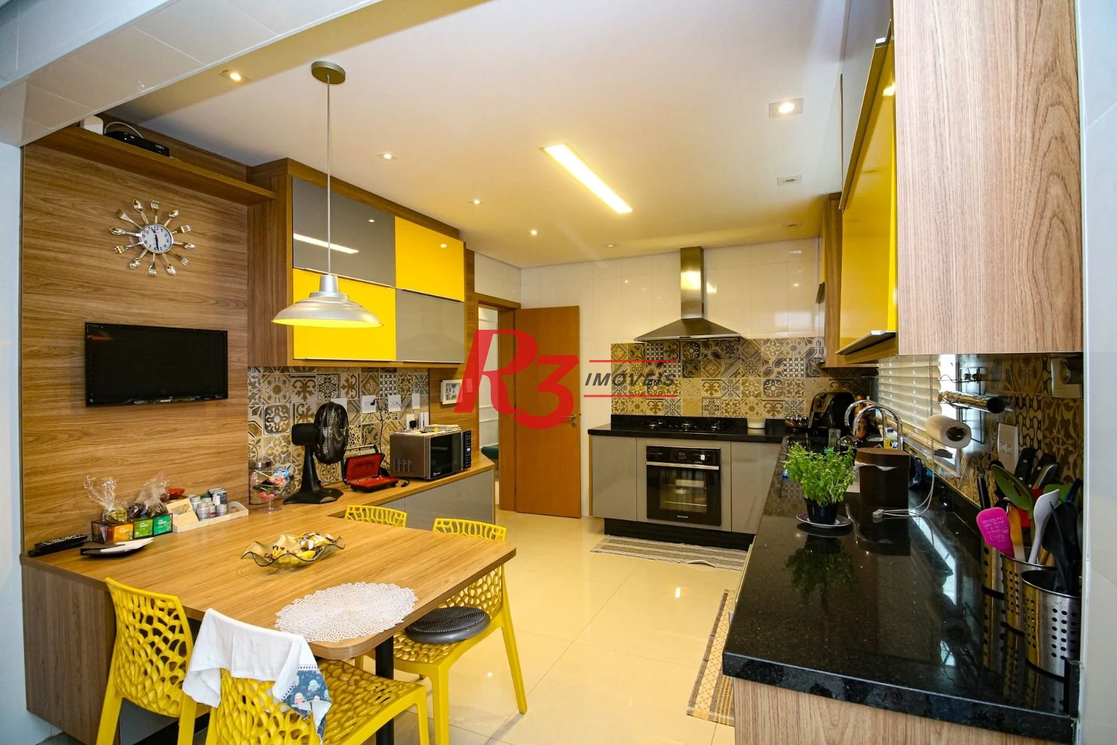 Apartamento Garden com 3 dormitórios à venda, 260 m² por R$ 2.300.000,00 - Embaré - Santos/SP