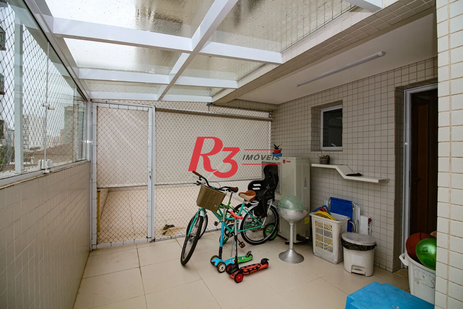 Apartamento Garden com 3 dormitórios à venda, 260 m² por R$ 2.300.000,00 - Embaré - Santos/SP