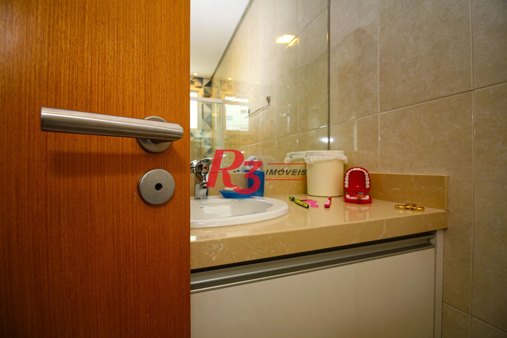 Apartamento Garden com 3 dormitórios à venda, 260 m² por R$ 2.300.000,00 - Embaré - Santos/SP