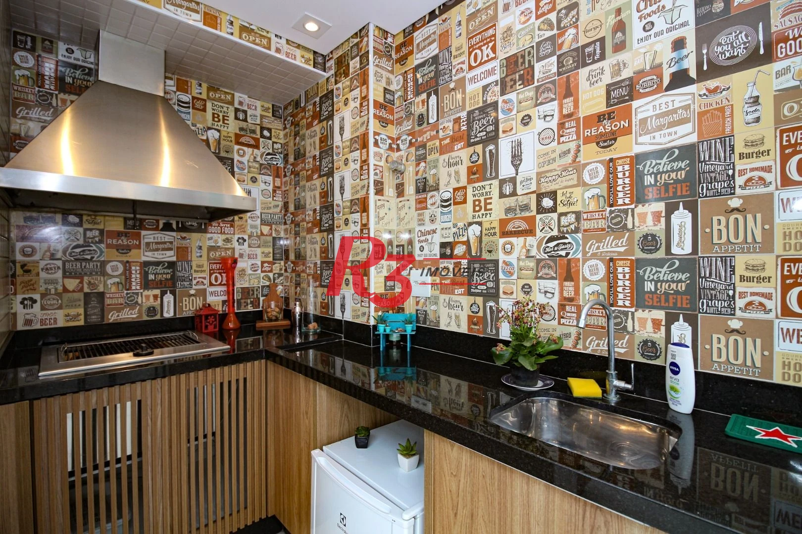 Apartamento Garden com 3 dormitórios à venda, 260 m² por R$ 2.300.000,00 - Embaré - Santos/SP