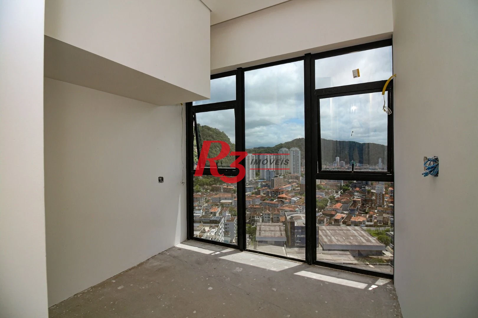 Cobertura com 4 dormitórios à venda, 320 m² por R$ 5.000.000,00 - José Menino - Santos/SP