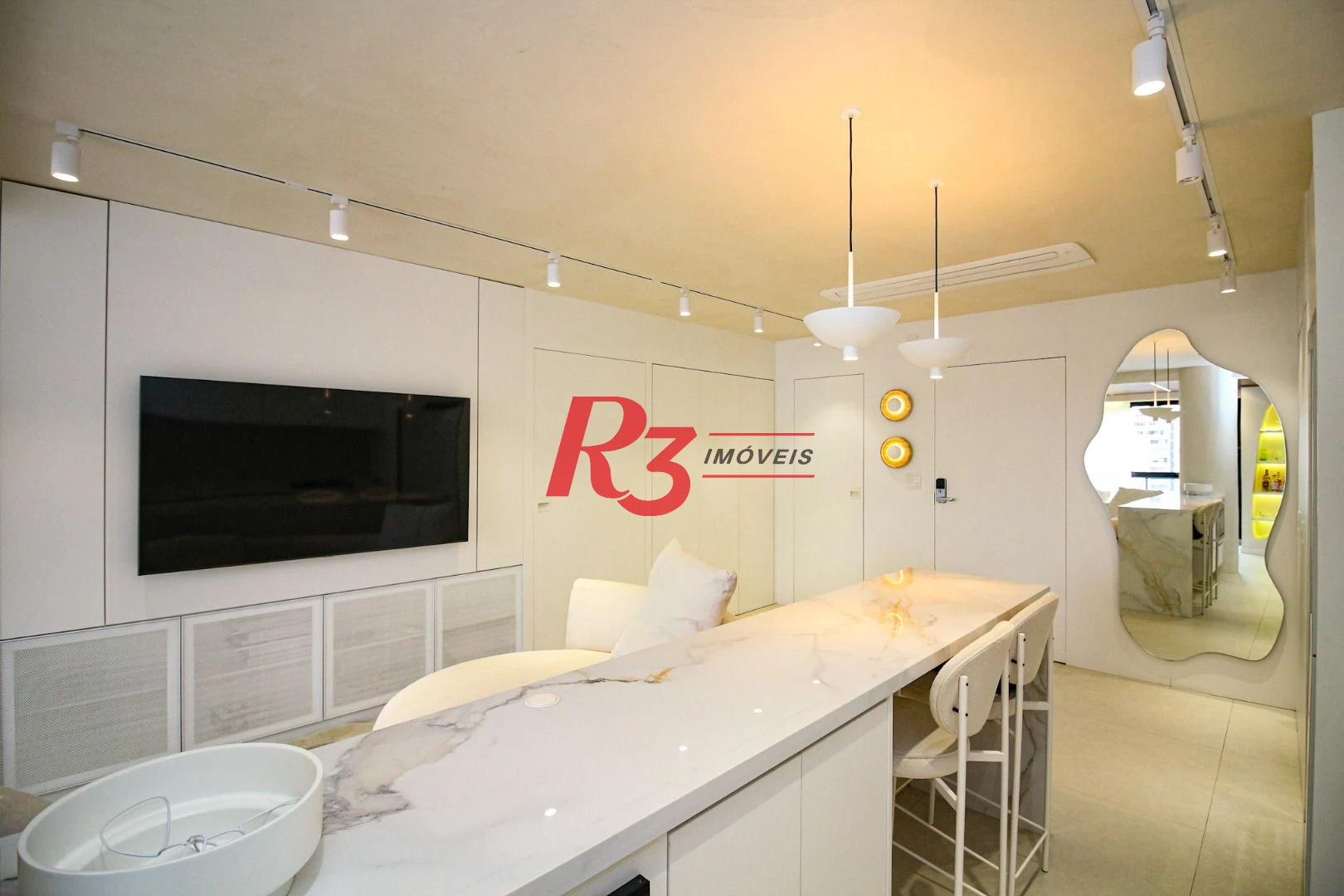 Apartamento com 2 dormitórios à venda, 83 m² por R$ 1.550.000,00 - Boqueirão - Santos/SP